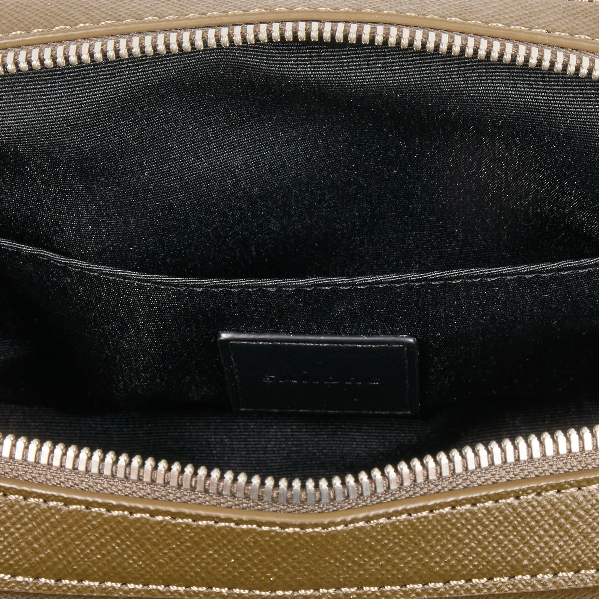 Bolso pequeño de cuero reconstituido