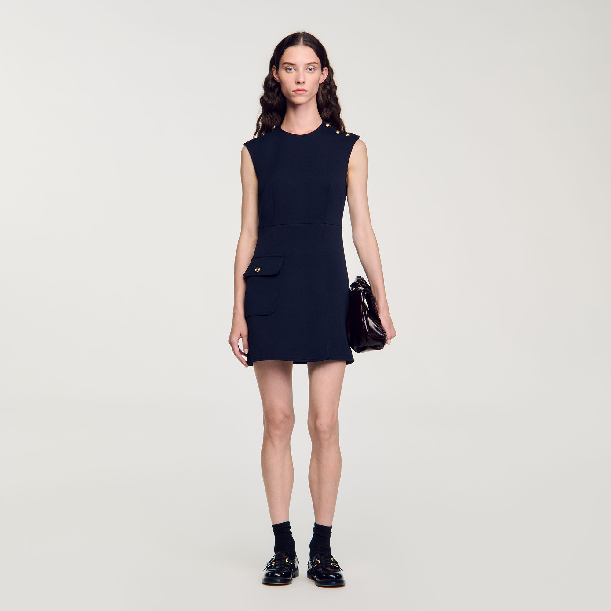 Vestido corto con botones