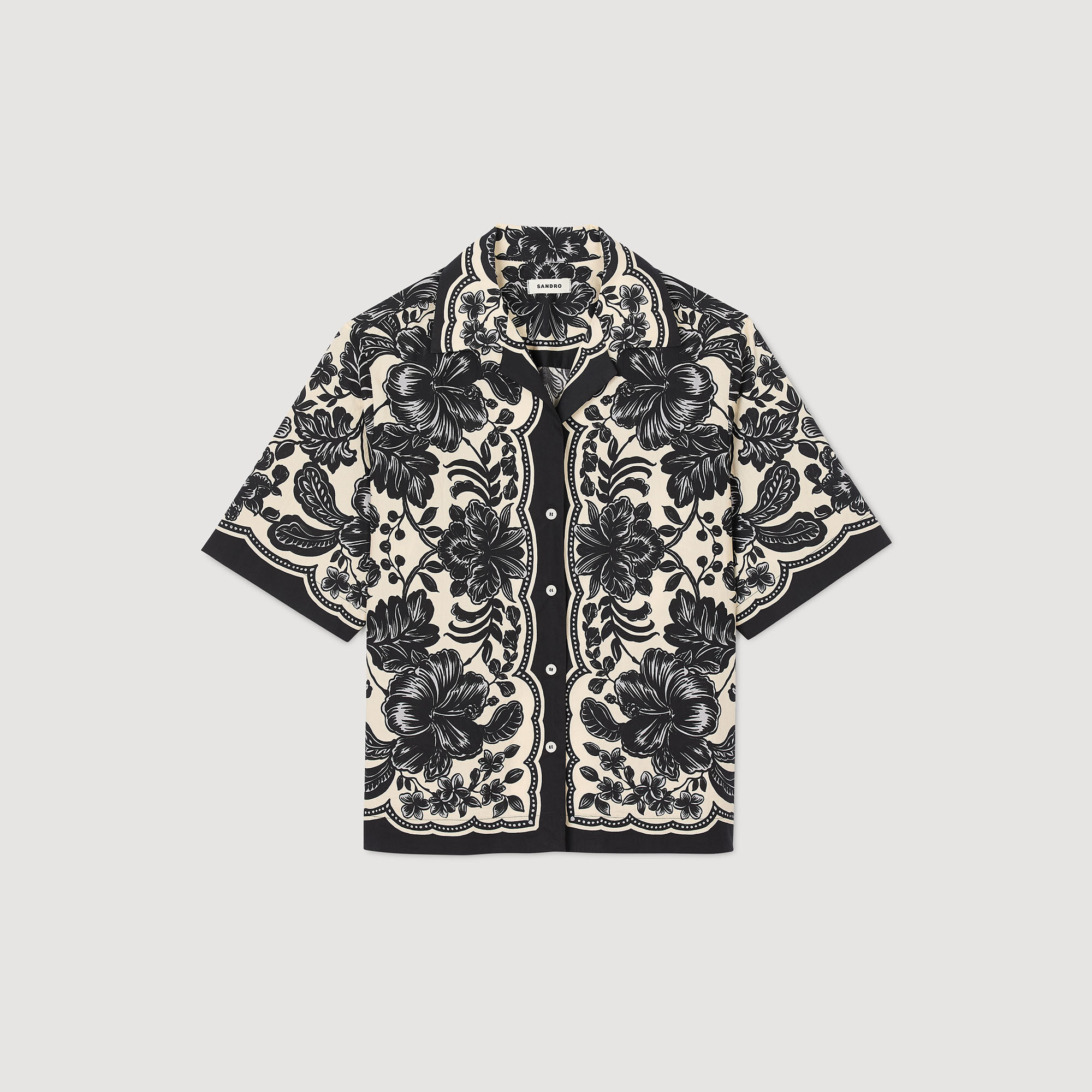 Camisa con estampado floral