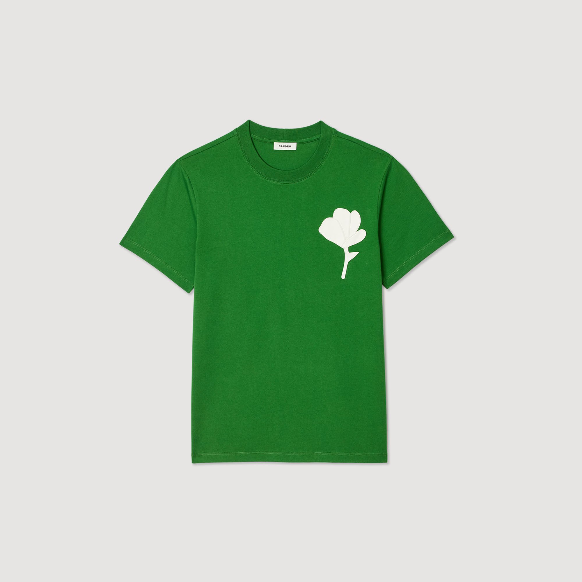 Camiseta con parche de flor