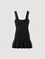 Vestido corto de punto con volantes