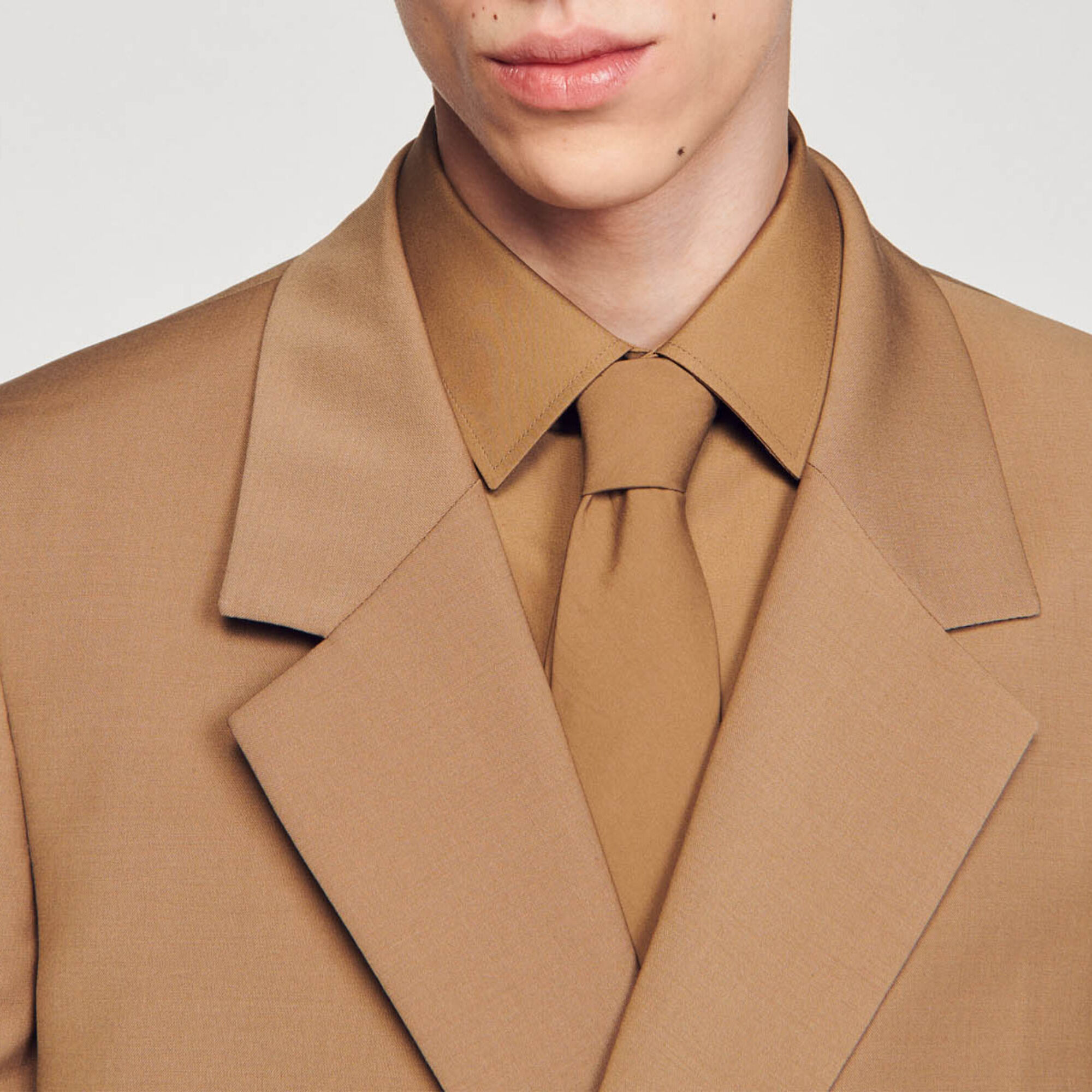 Chaqueta de traje cruzada