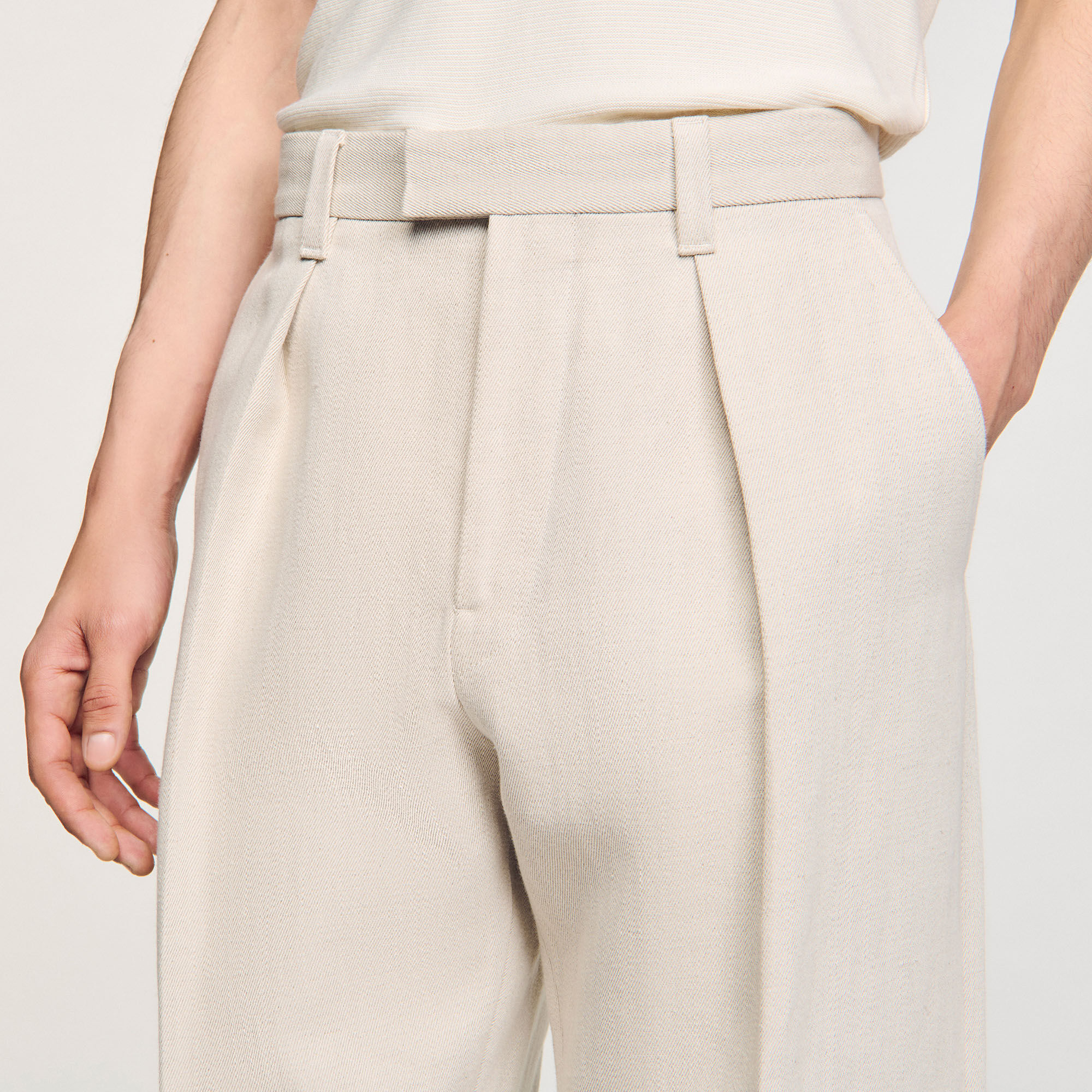 Pantalón ancho de pinzas