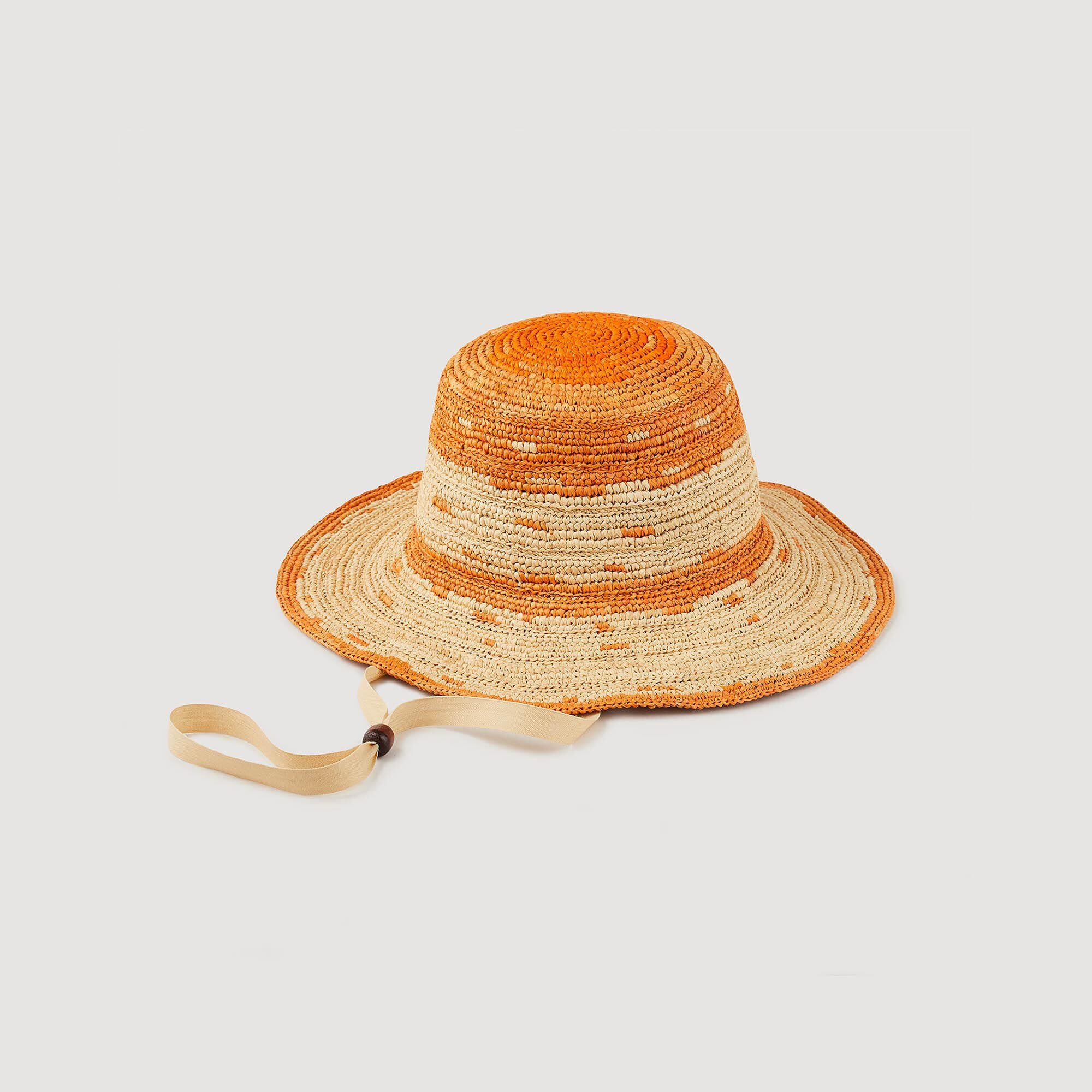 Sombrero de rafia