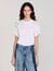 Camiseta con flores bordadas