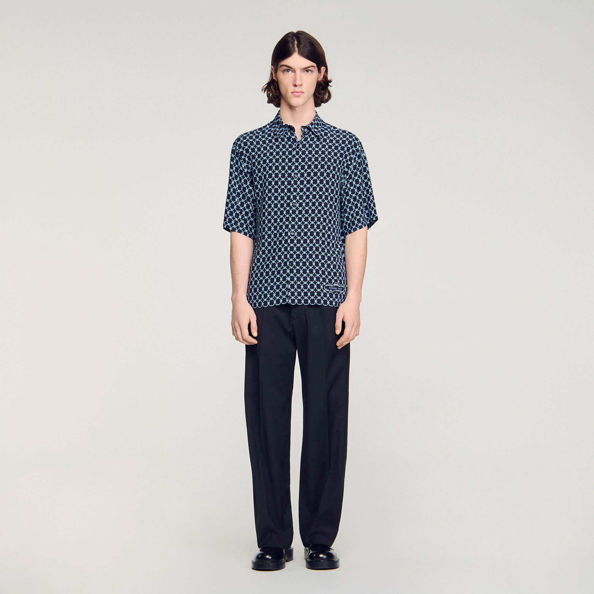 Camisa fluida estampado eslabones