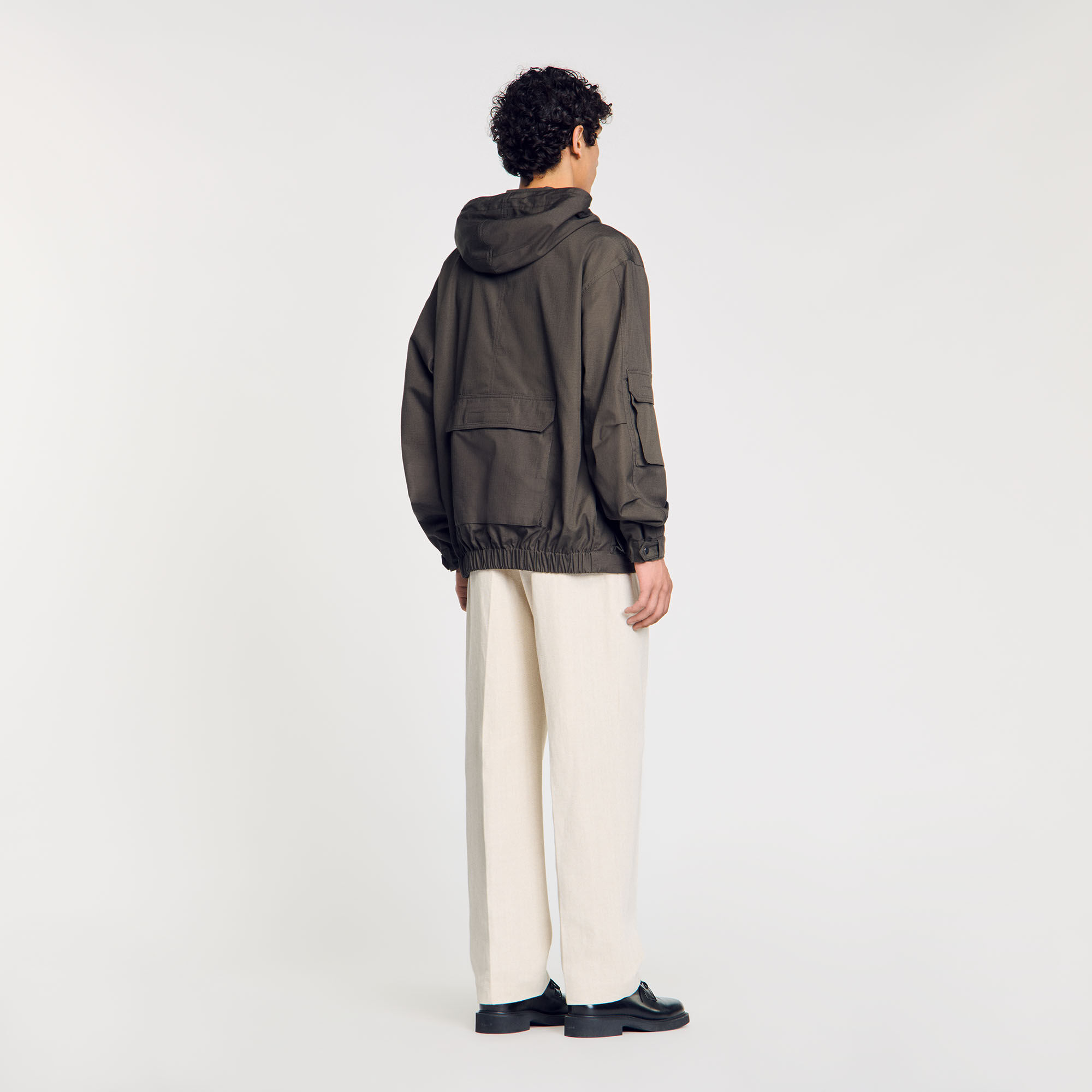 Parka militar con capucha