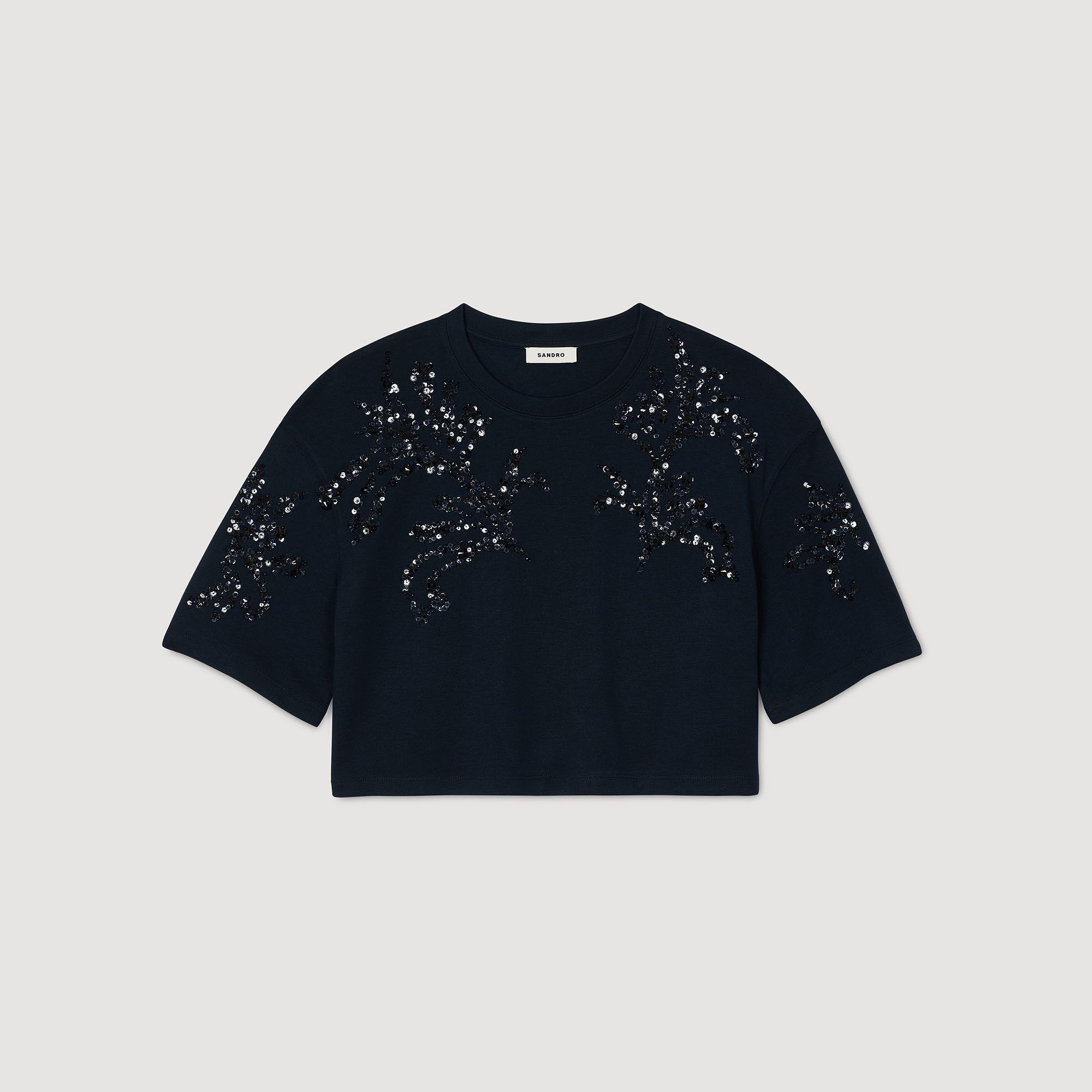 Camiseta con pedrería