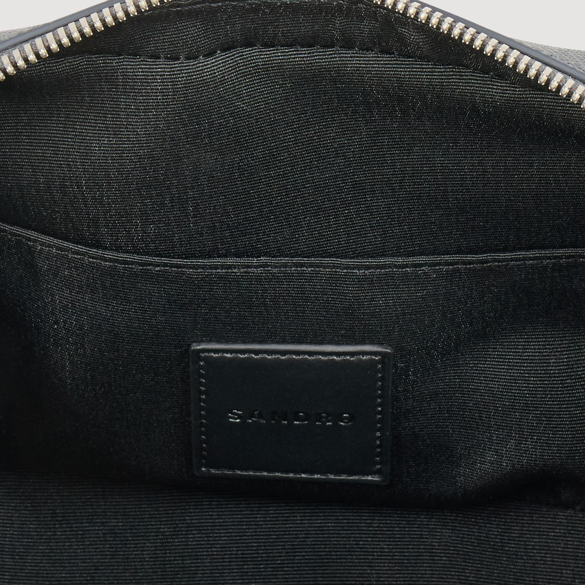 Bolso pequeño de cuero reconstituido