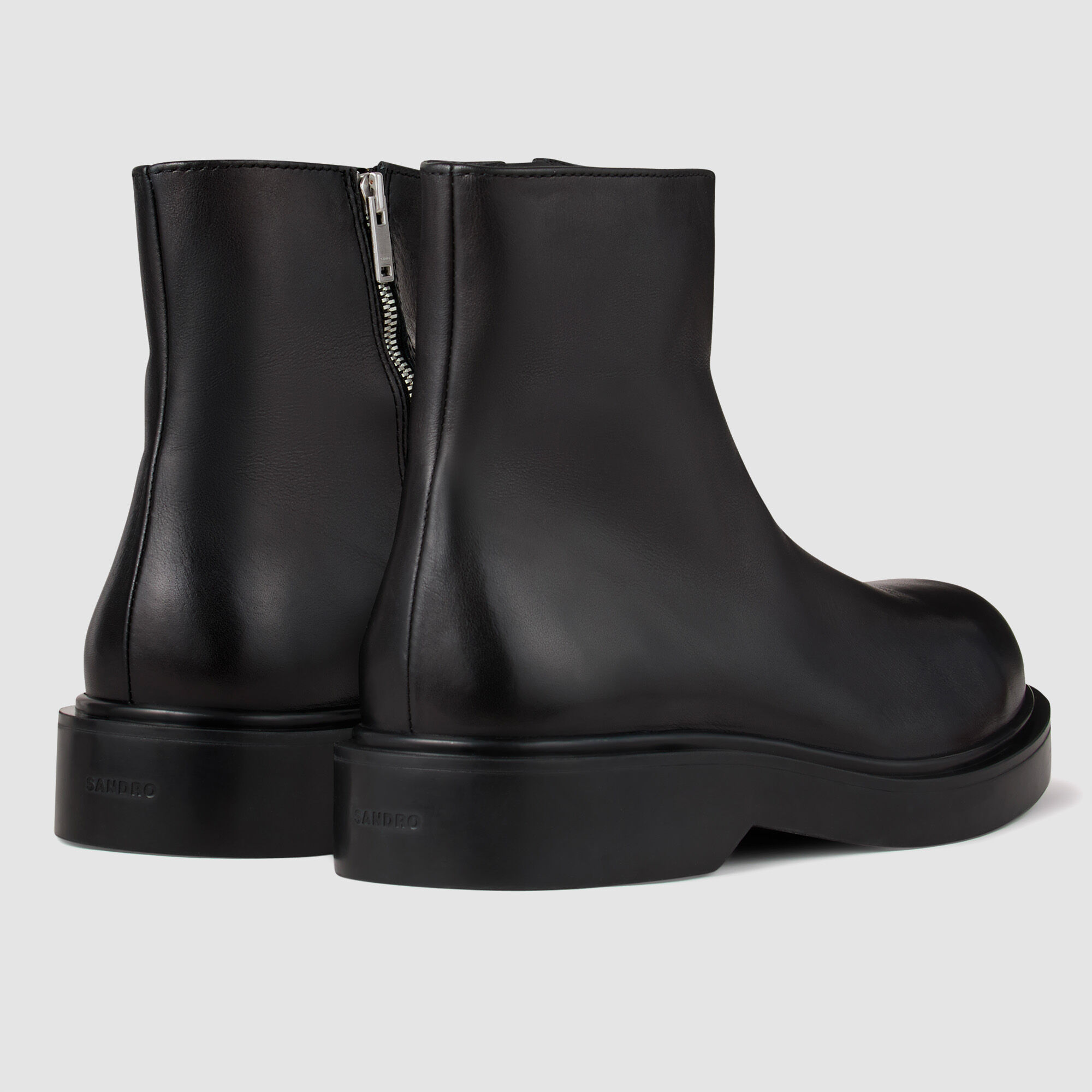 Botines de cuero con cremallera