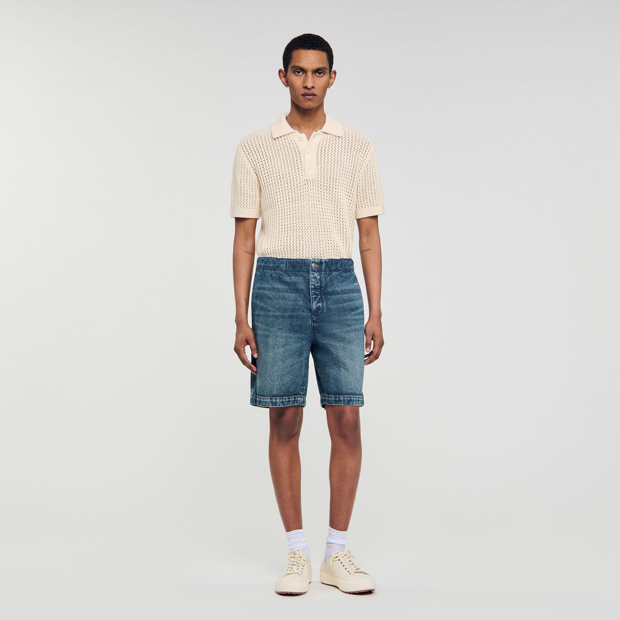 Pantalón corto de denim elástico