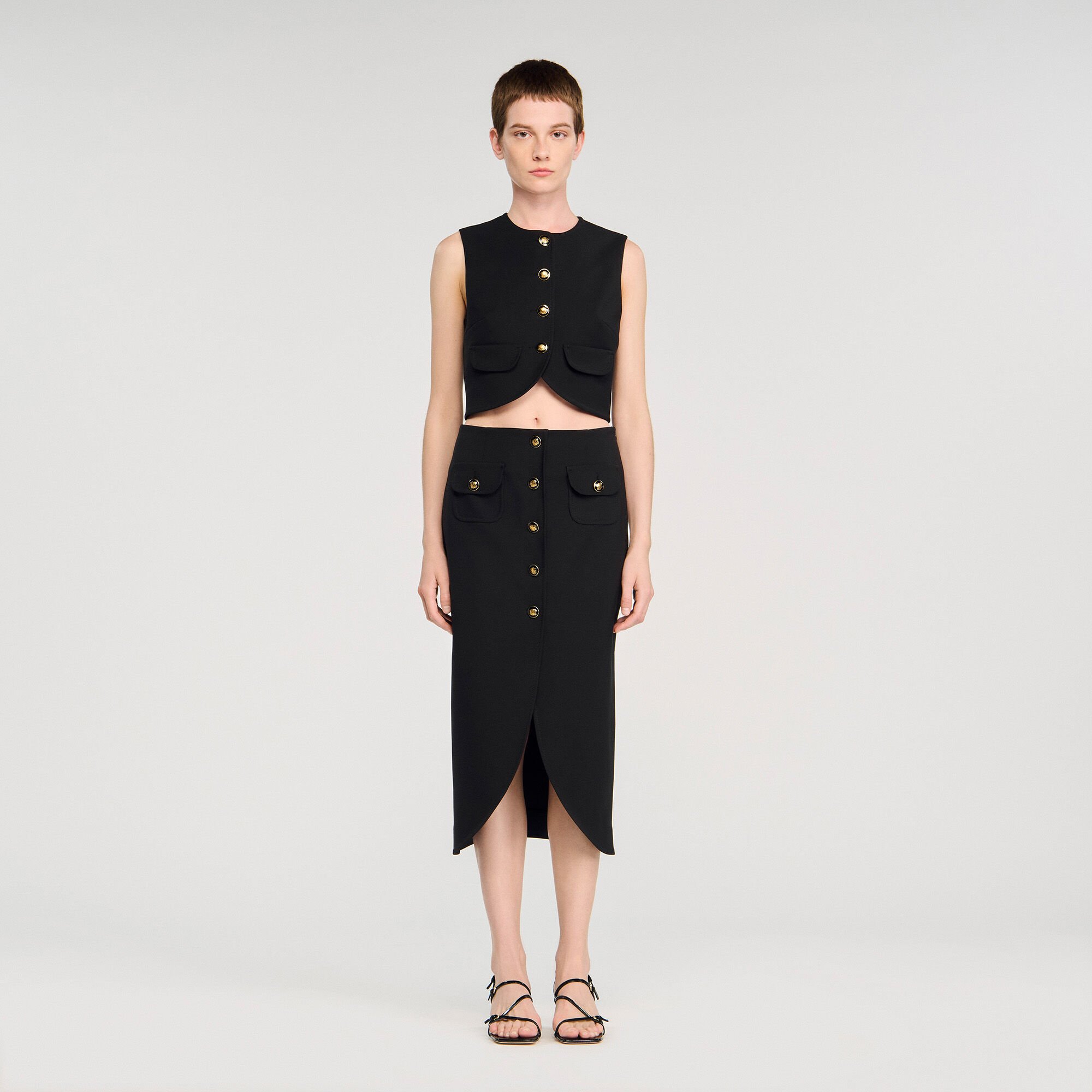Falda midi con botones