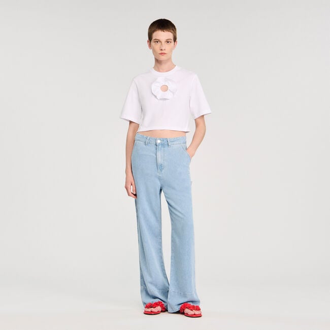 Camiseta con detalle de volante