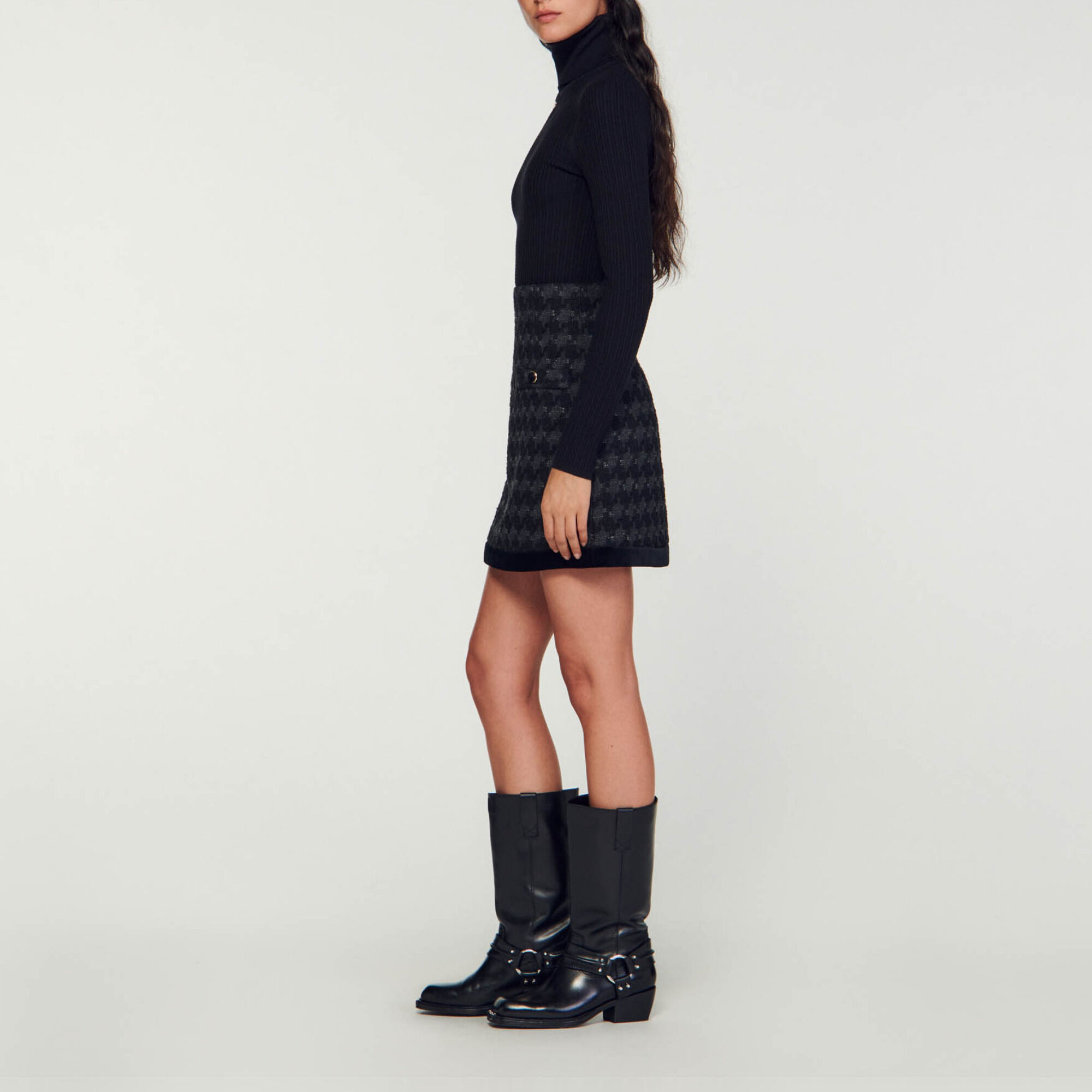 Falda corta de tweed pata de gallo