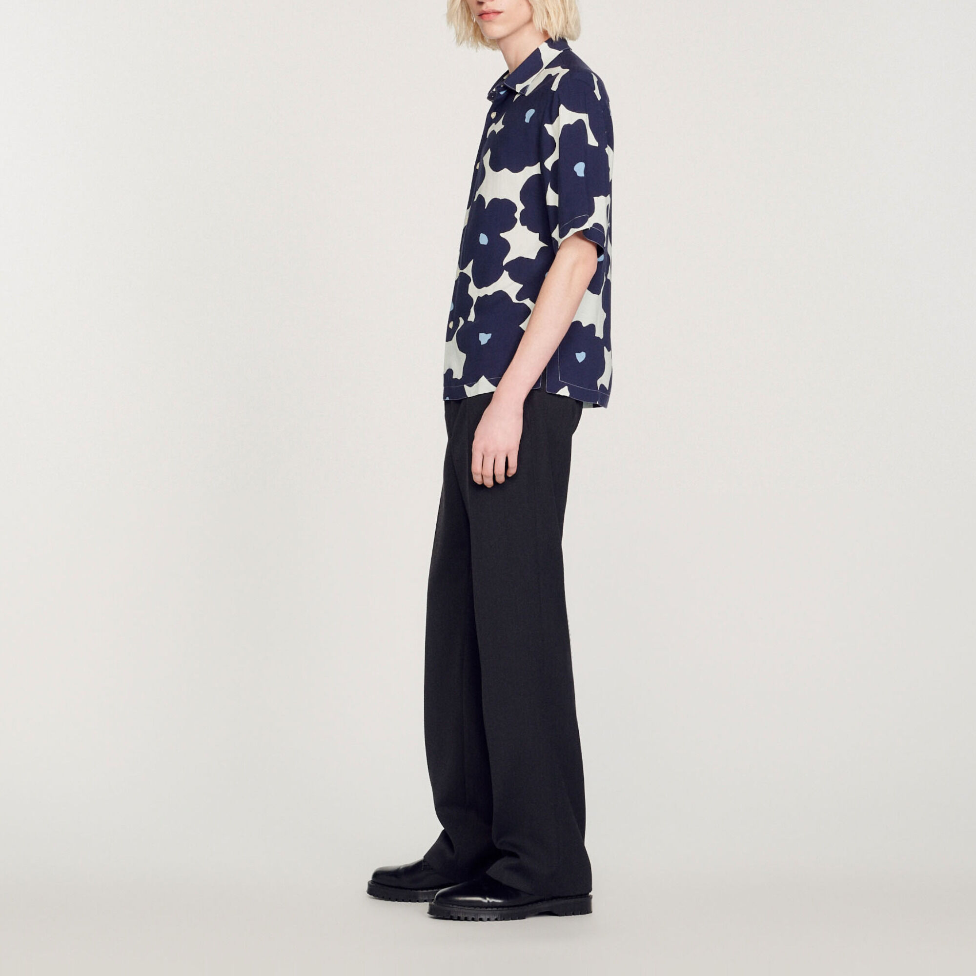 Camisa con estampado floral