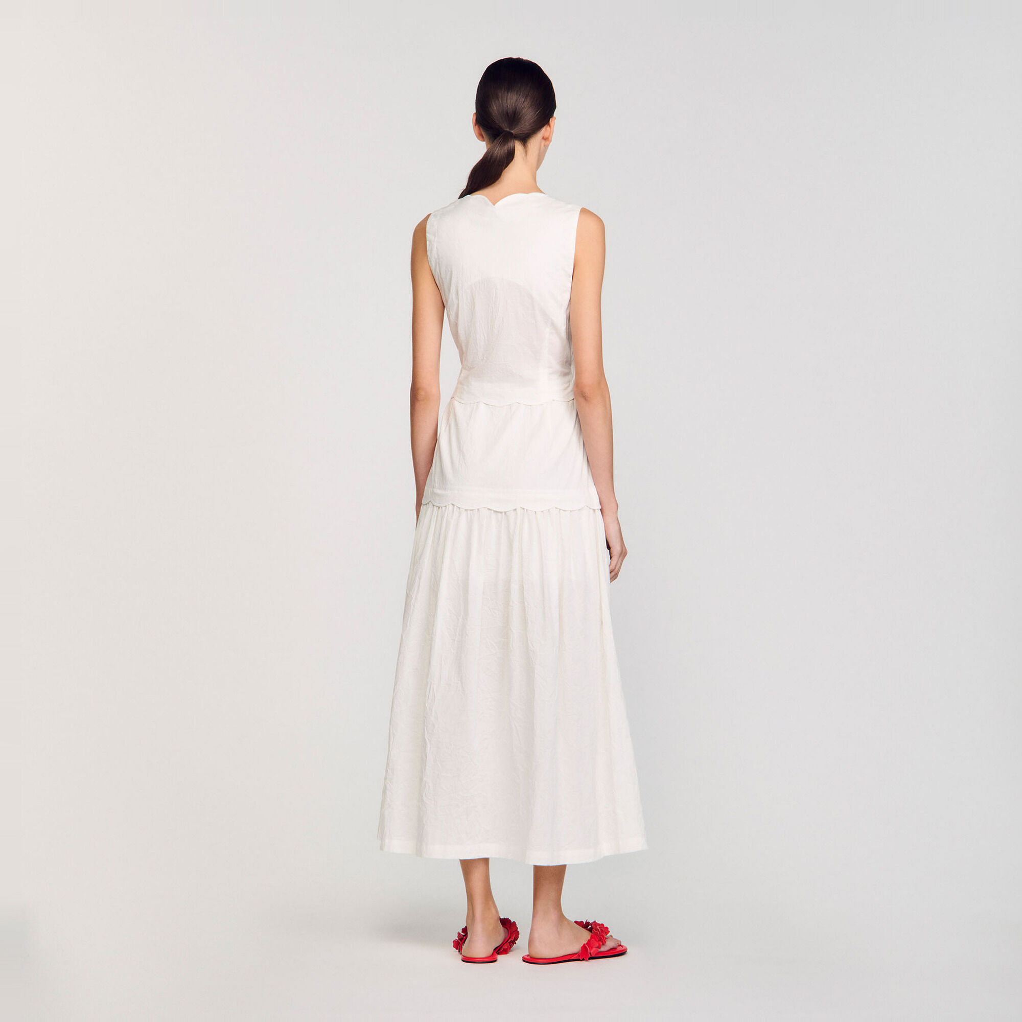 Vestido largo arrugado con lazo - Mujer | Sandro