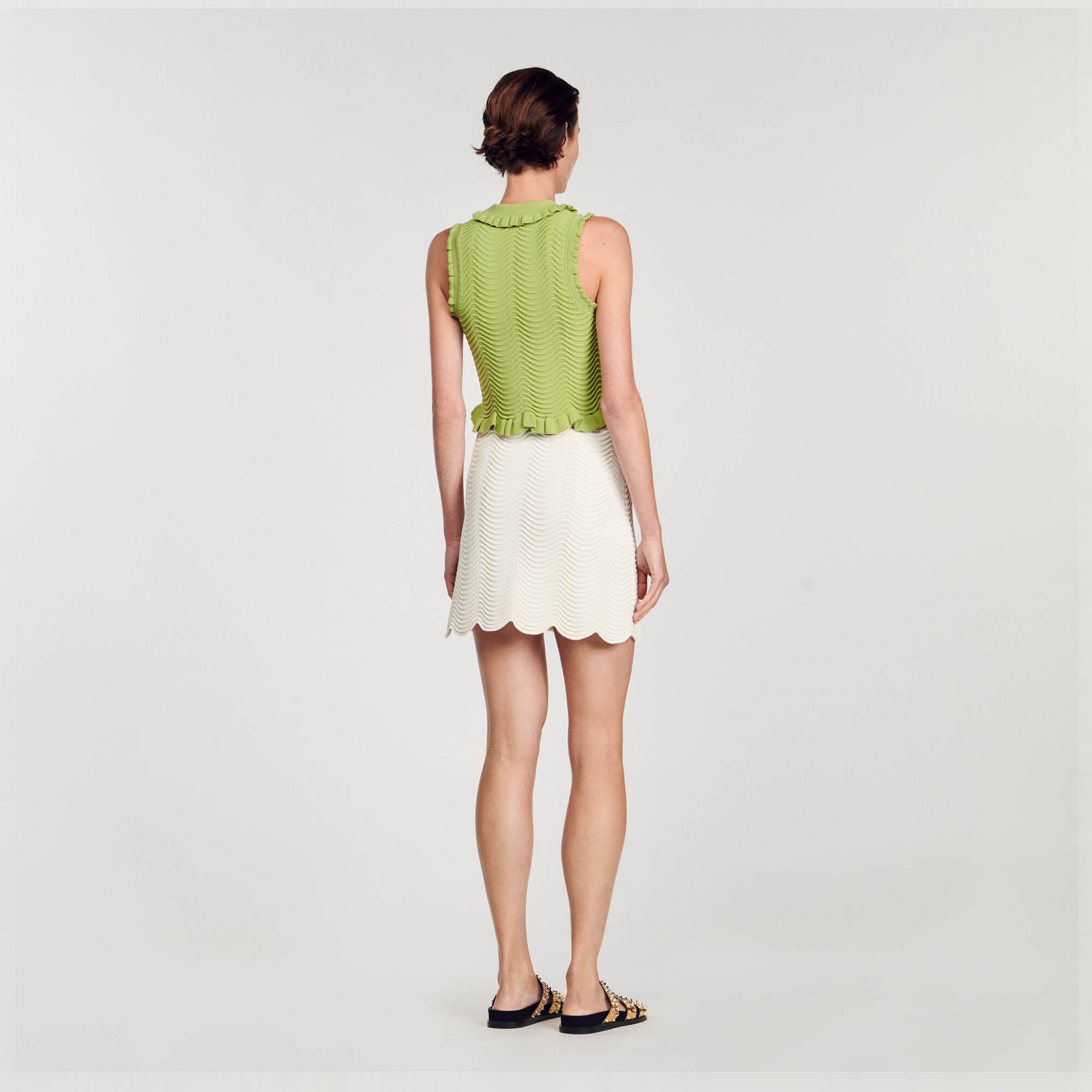 Top de punto sin mangas