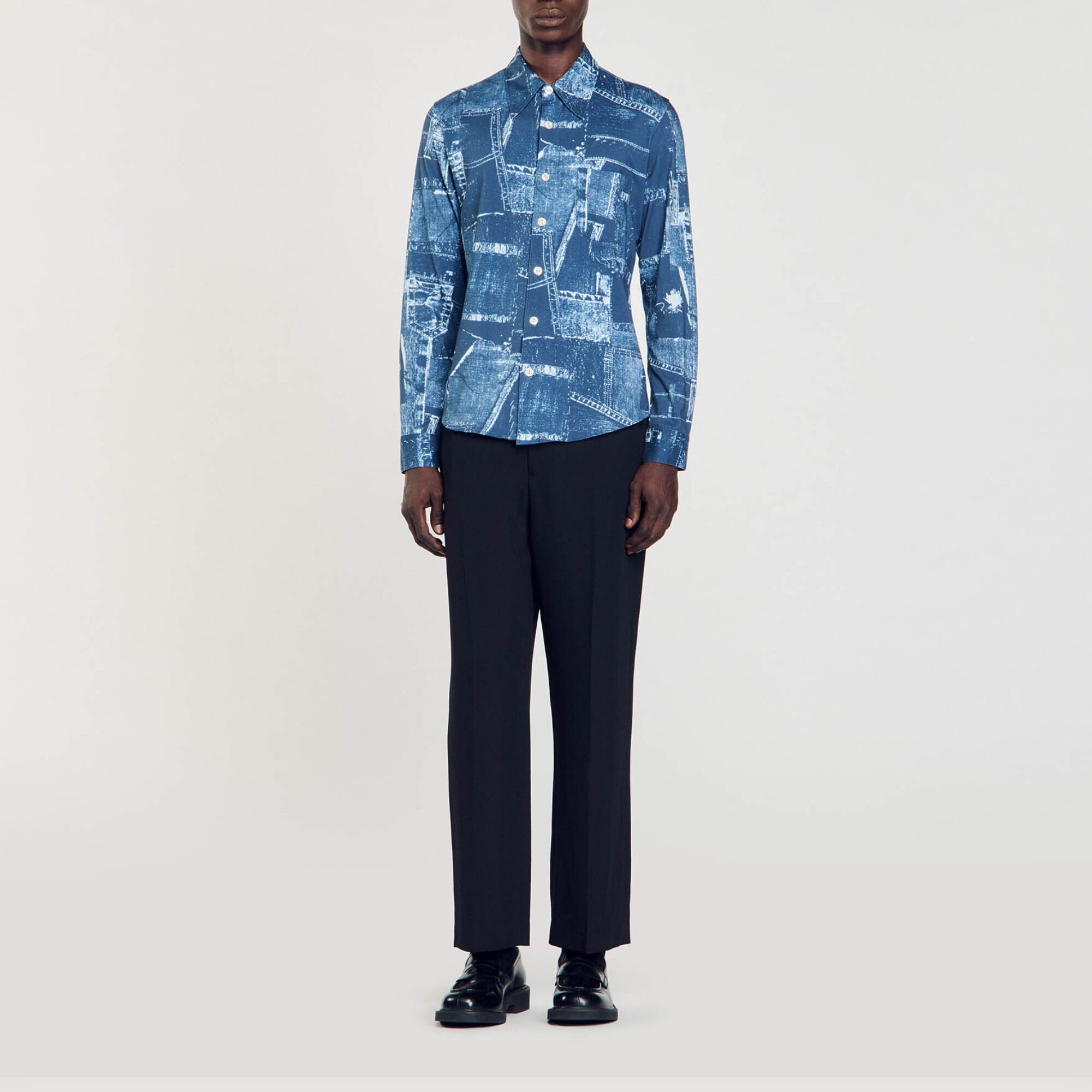 Camisa de algodon estampada patchwork azul para hombre Sandro Paris