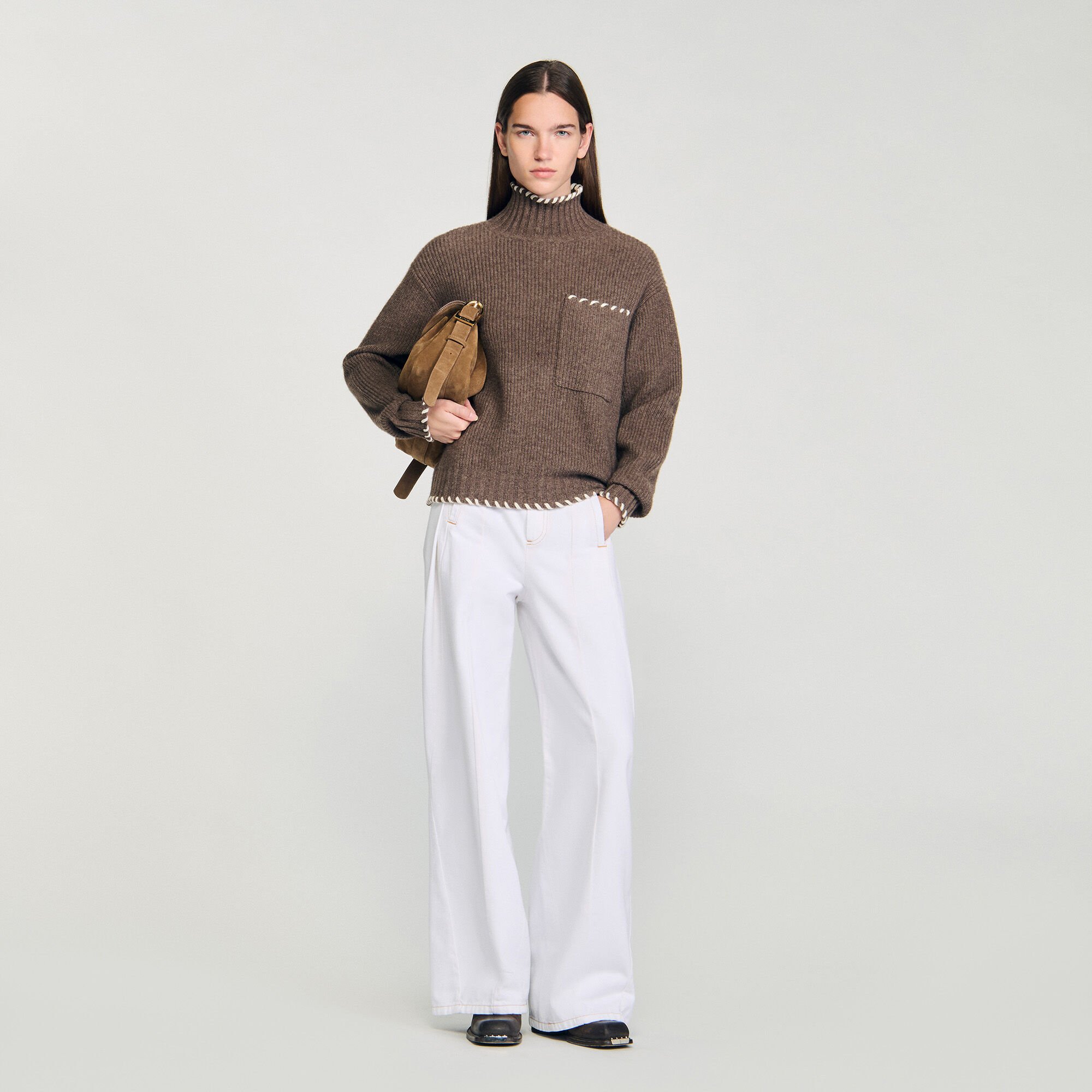 Jersey ancho de cuello alto