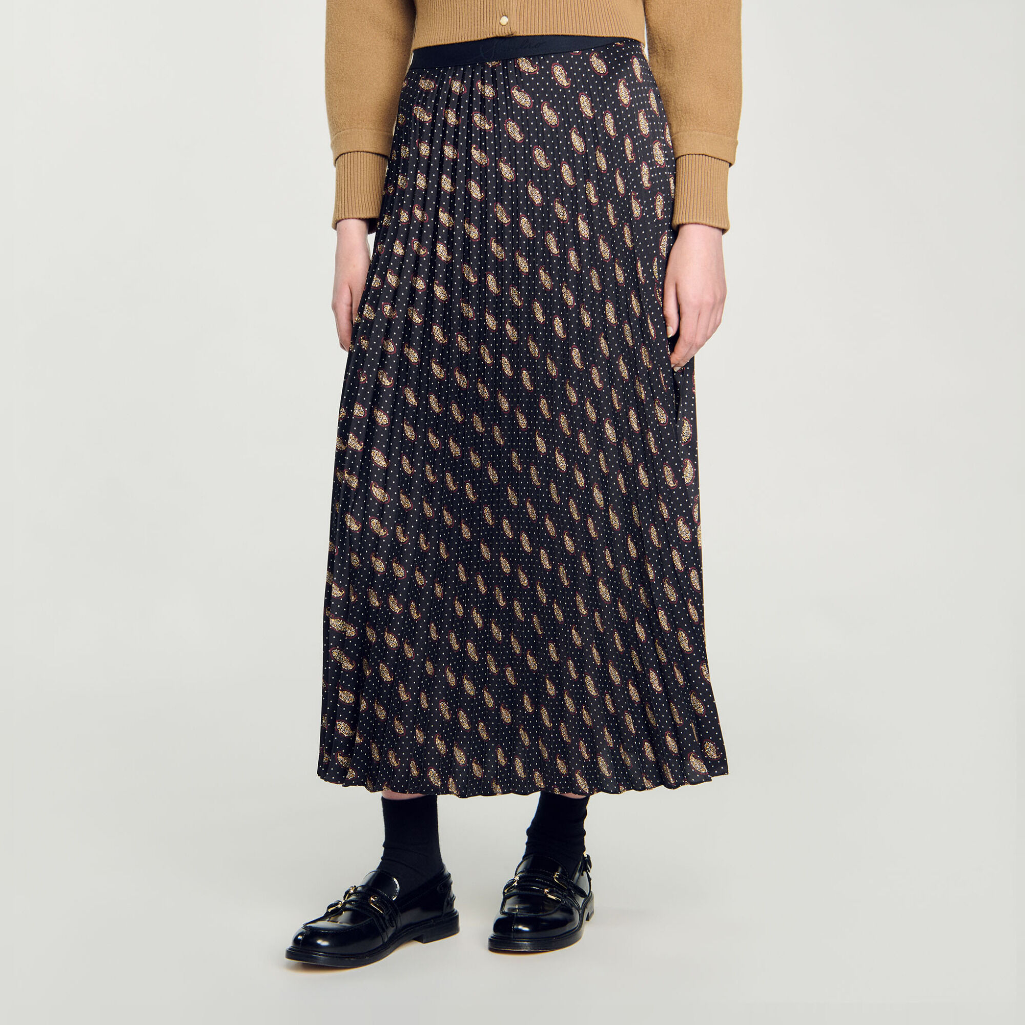 Falda larga con estampado paisley