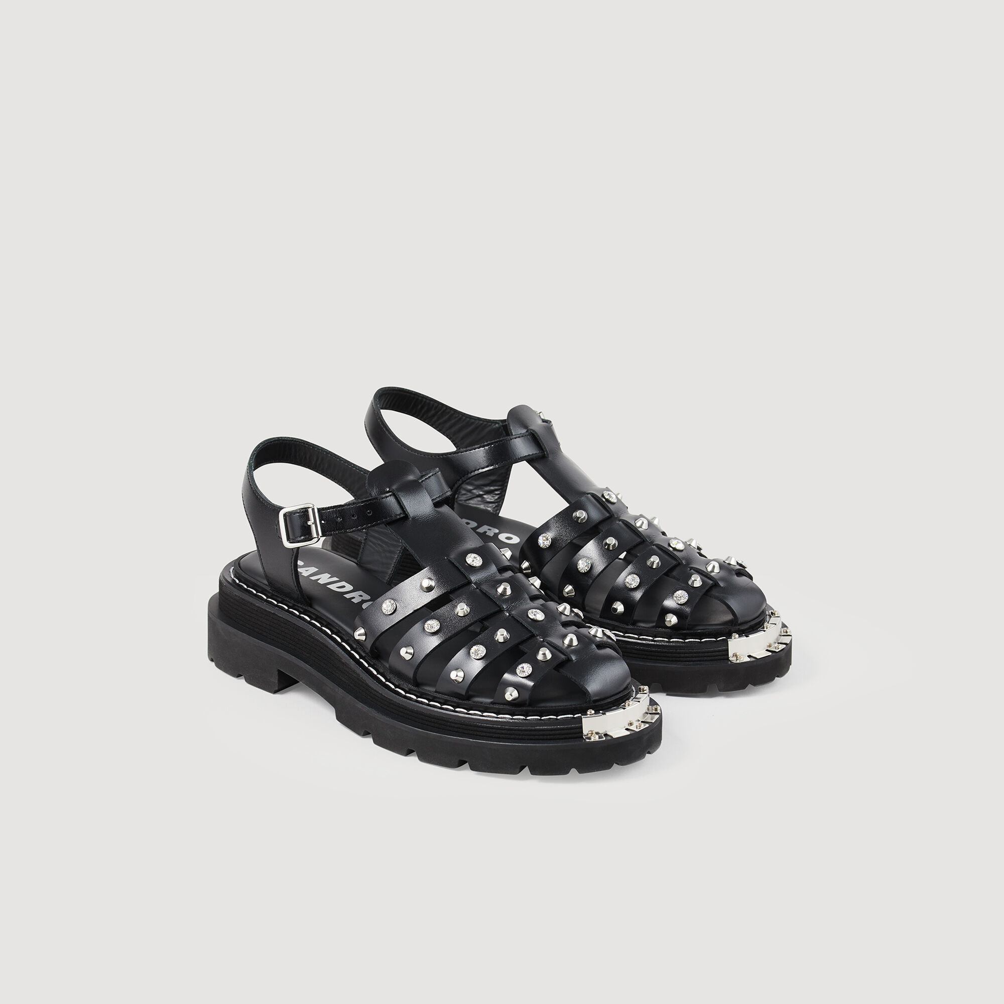 Sandalias Olys de piel con tachuelas