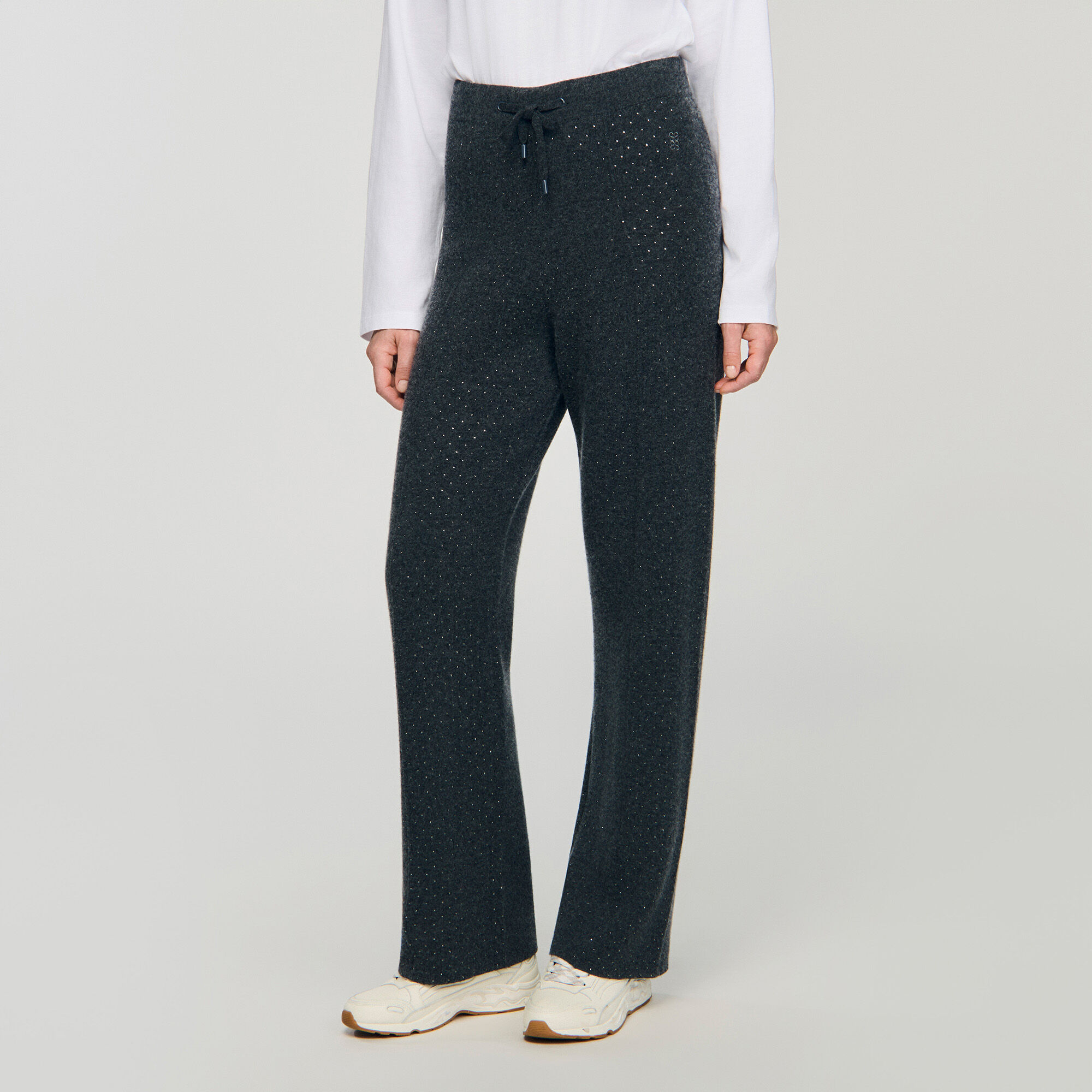 Pantalón de punto con strass