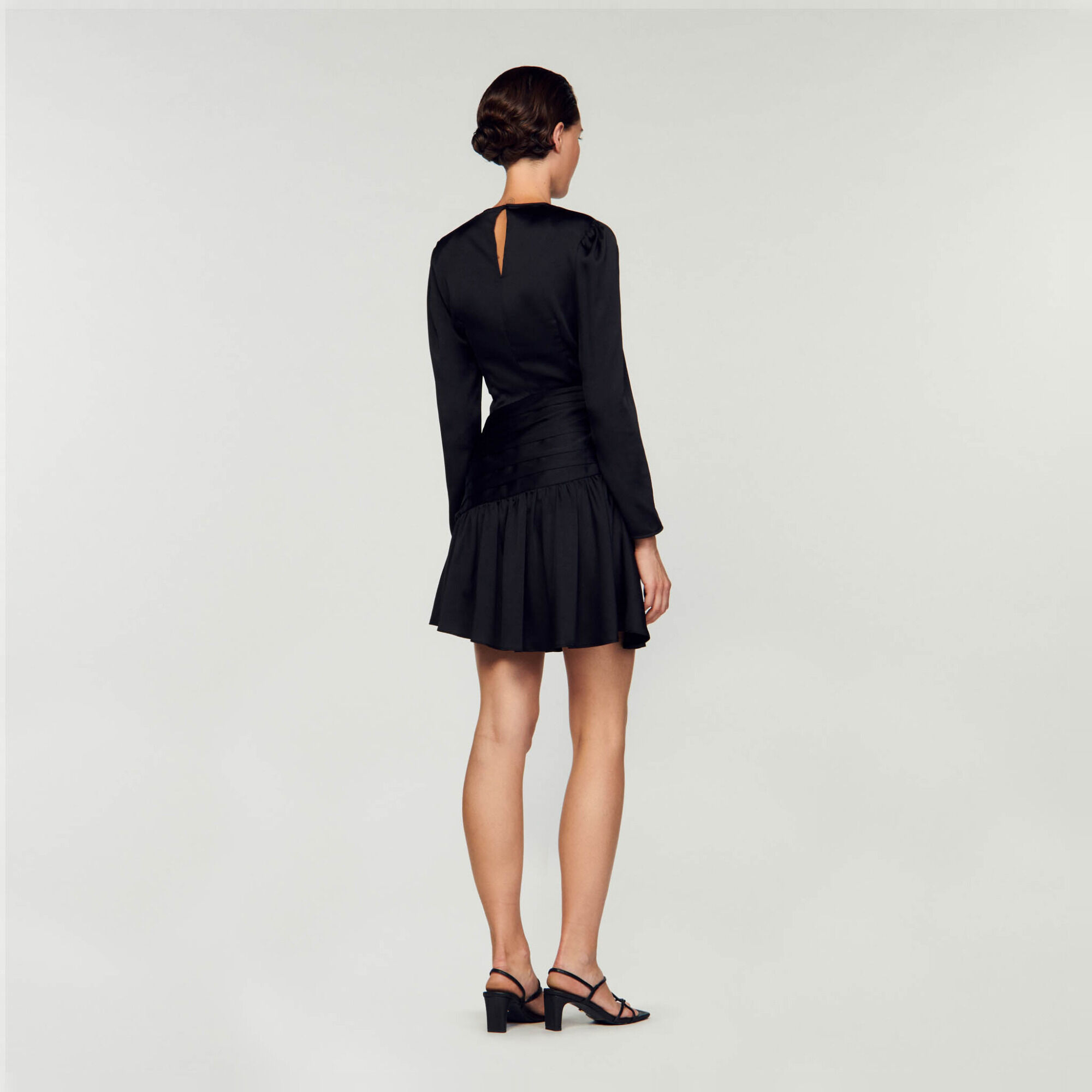 Vestido corto drapeado