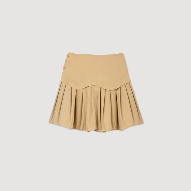 Falda corta con volantes