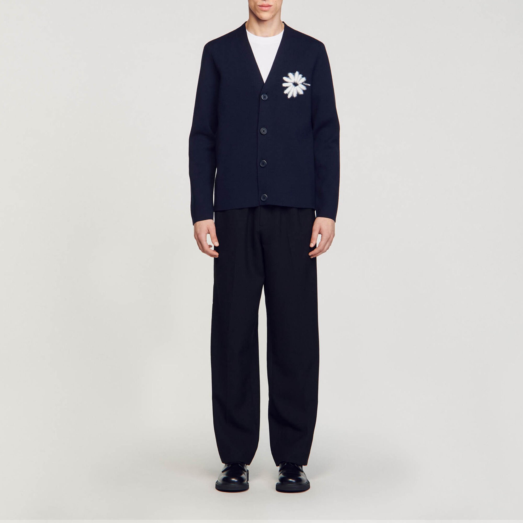 Cárdigan de punto con flor de jacquard