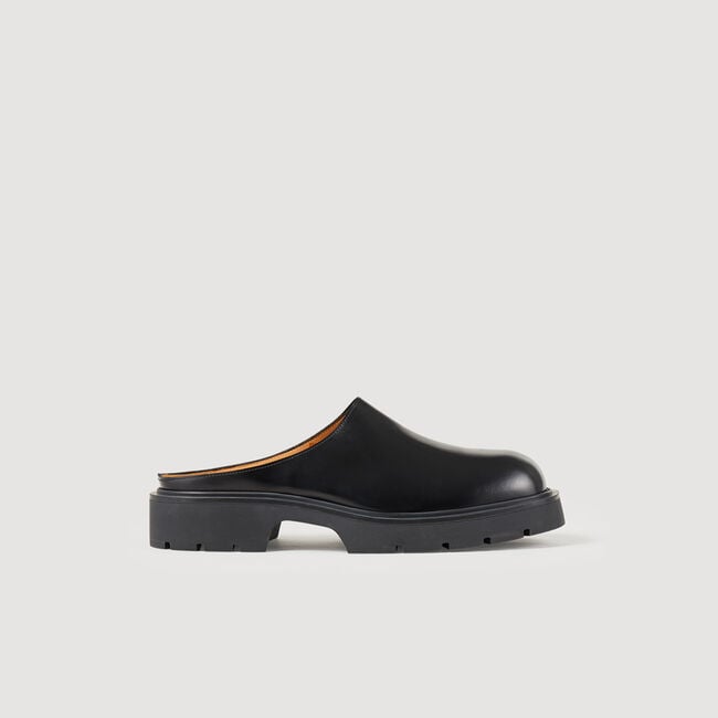 Mules de piel brillante