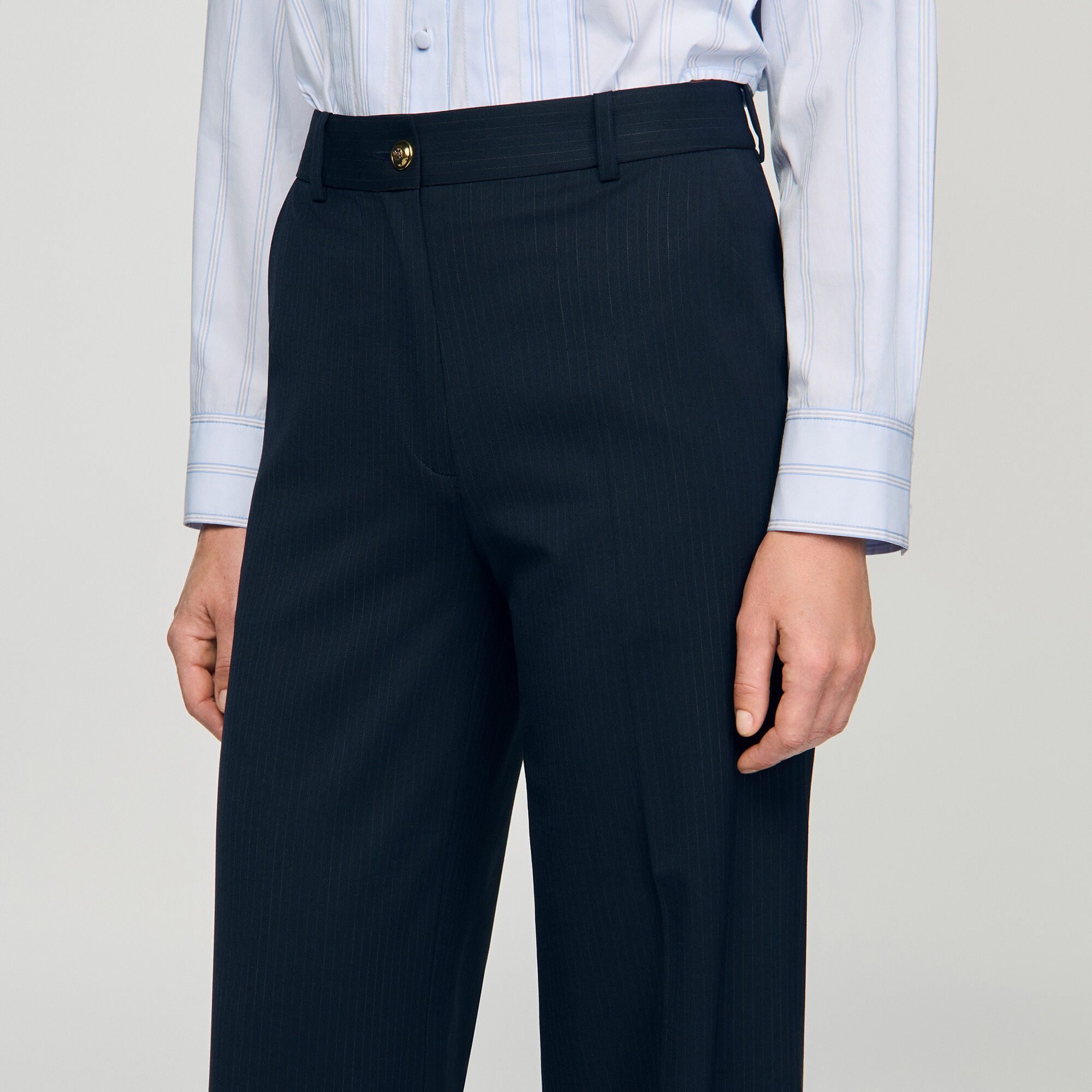 Pantalon à fines rayures