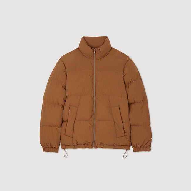 Anorak con capucha y cuello alto
