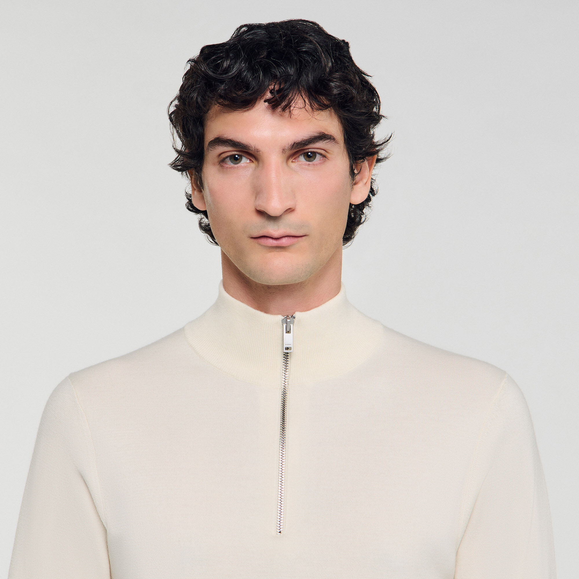 Jersey de lana con cuello de cremallera