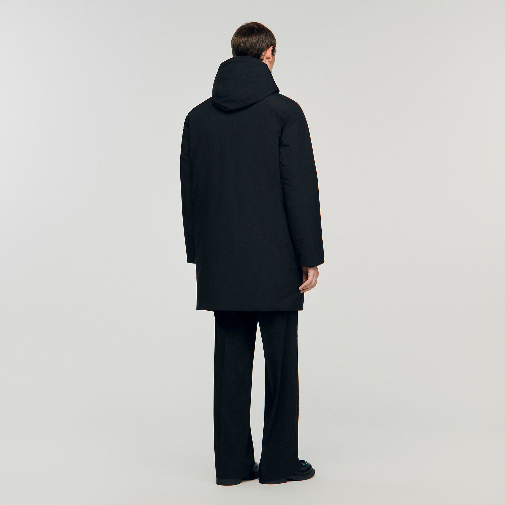 Parka con capucha y cremallera