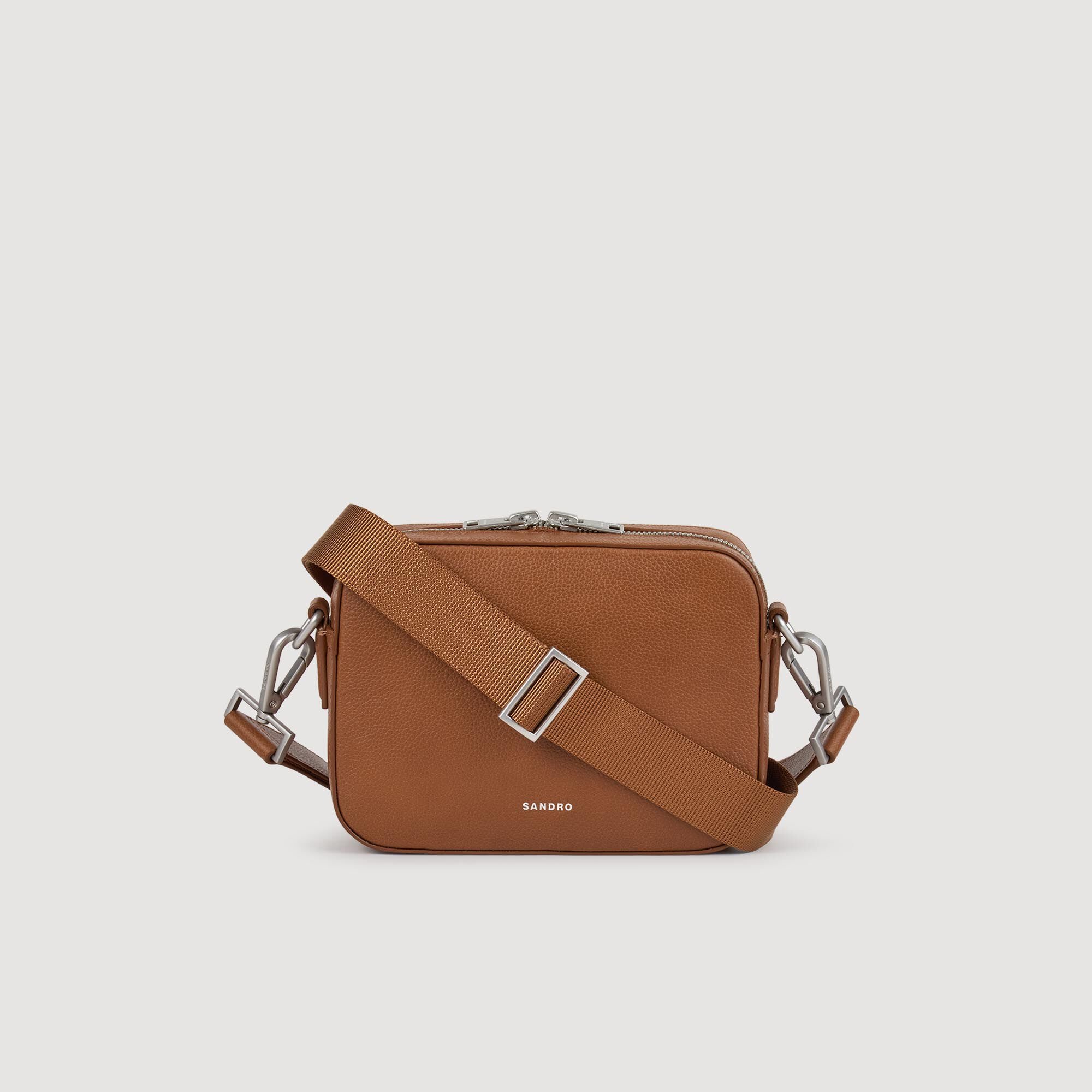 Bolso pequeño de cuero granulado