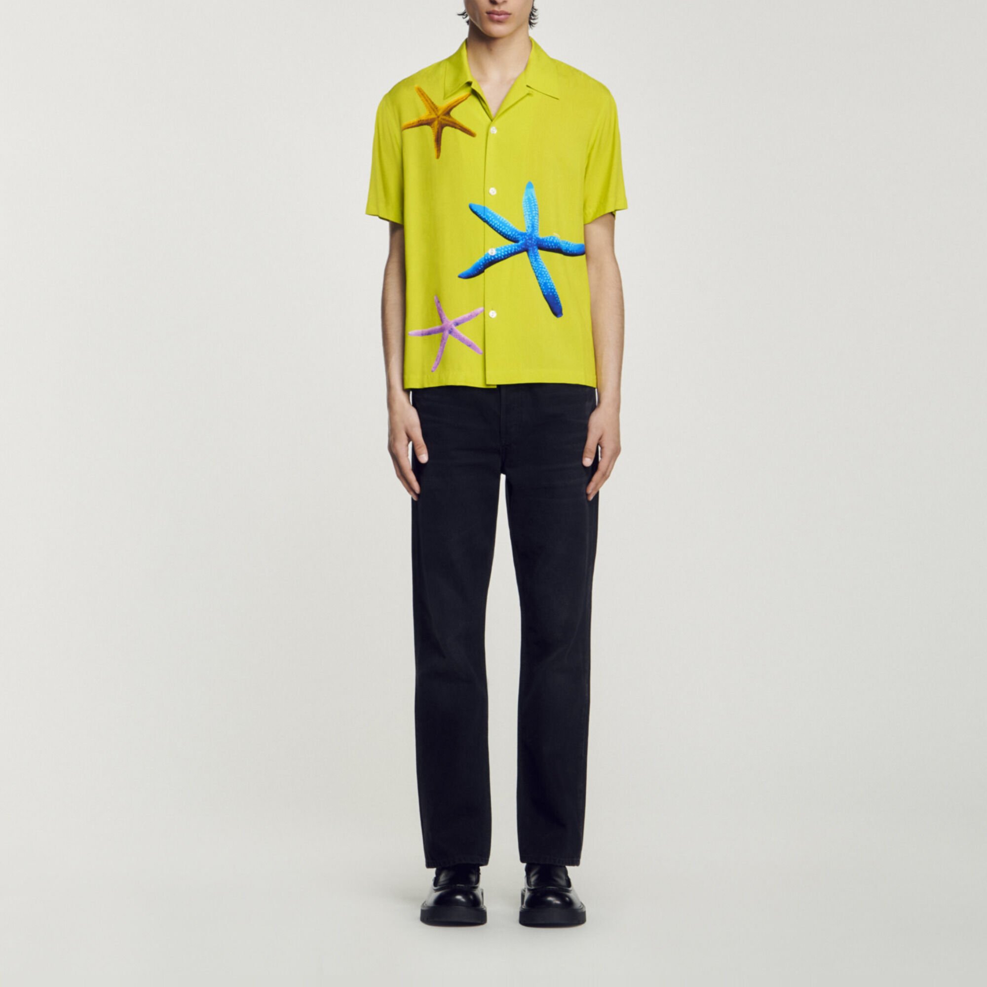 Camisa con estampado estrellas de mar