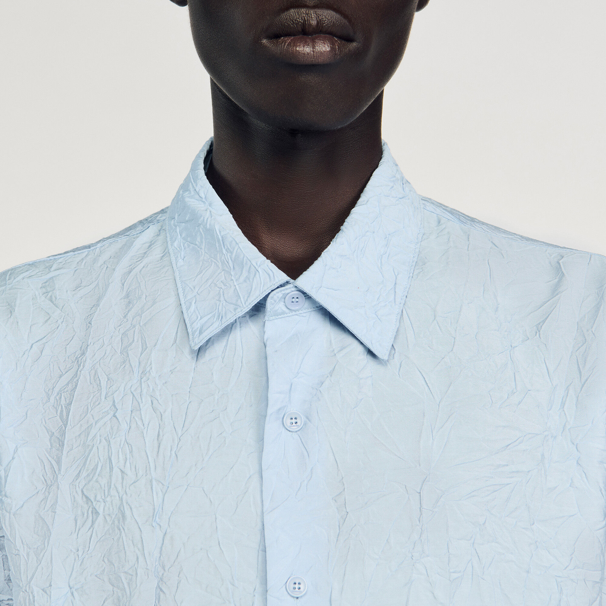 Camisa efecto arrugado