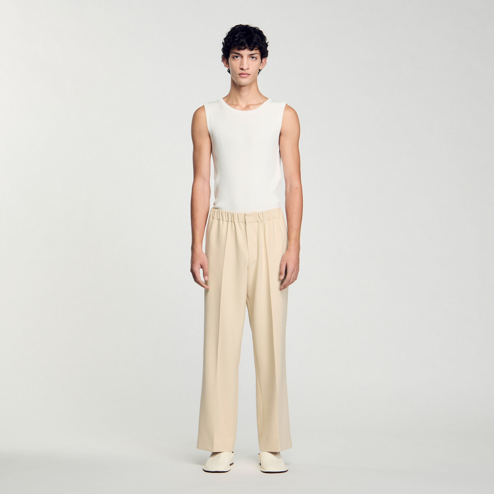 Pantalón ancho