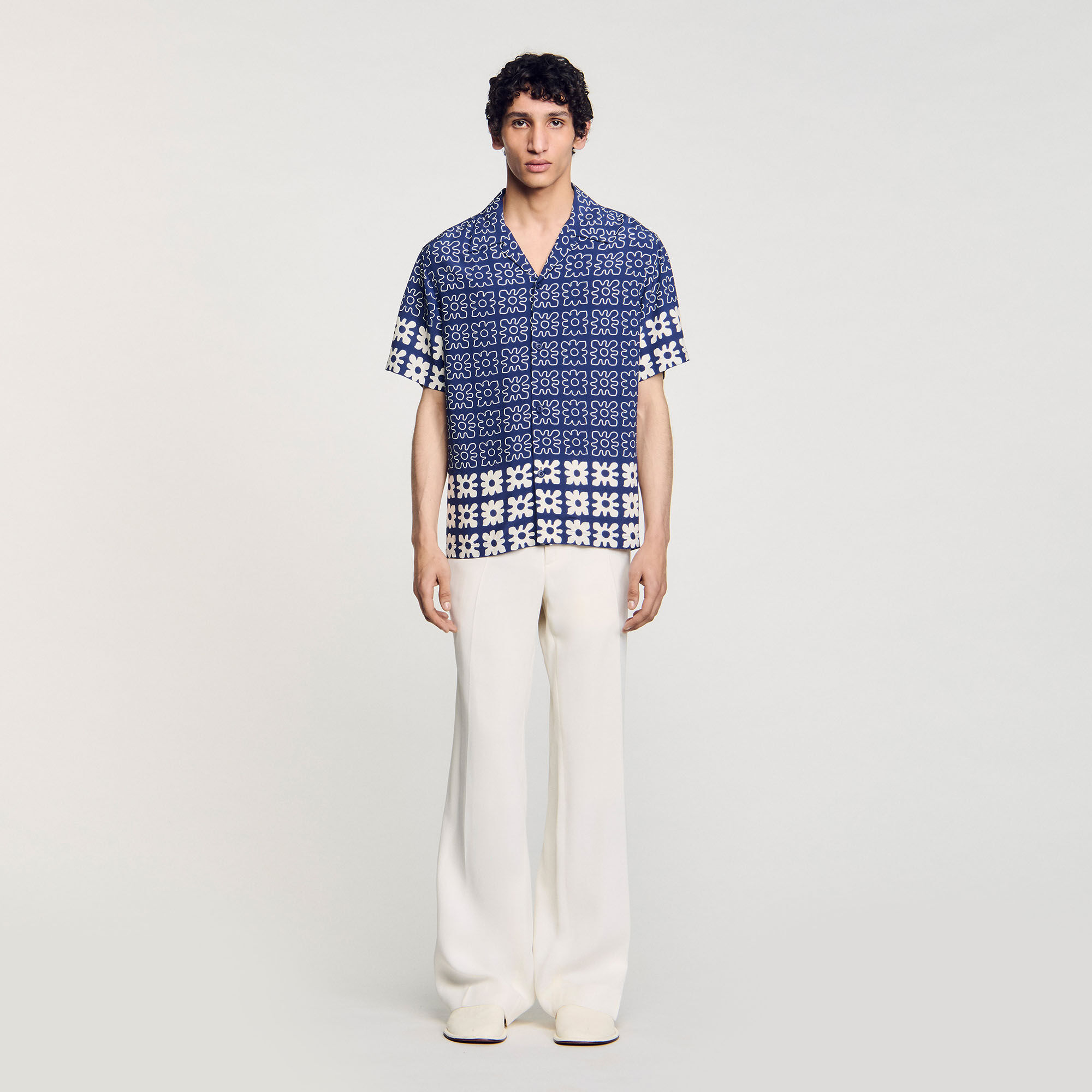 Camisa con estampado floral