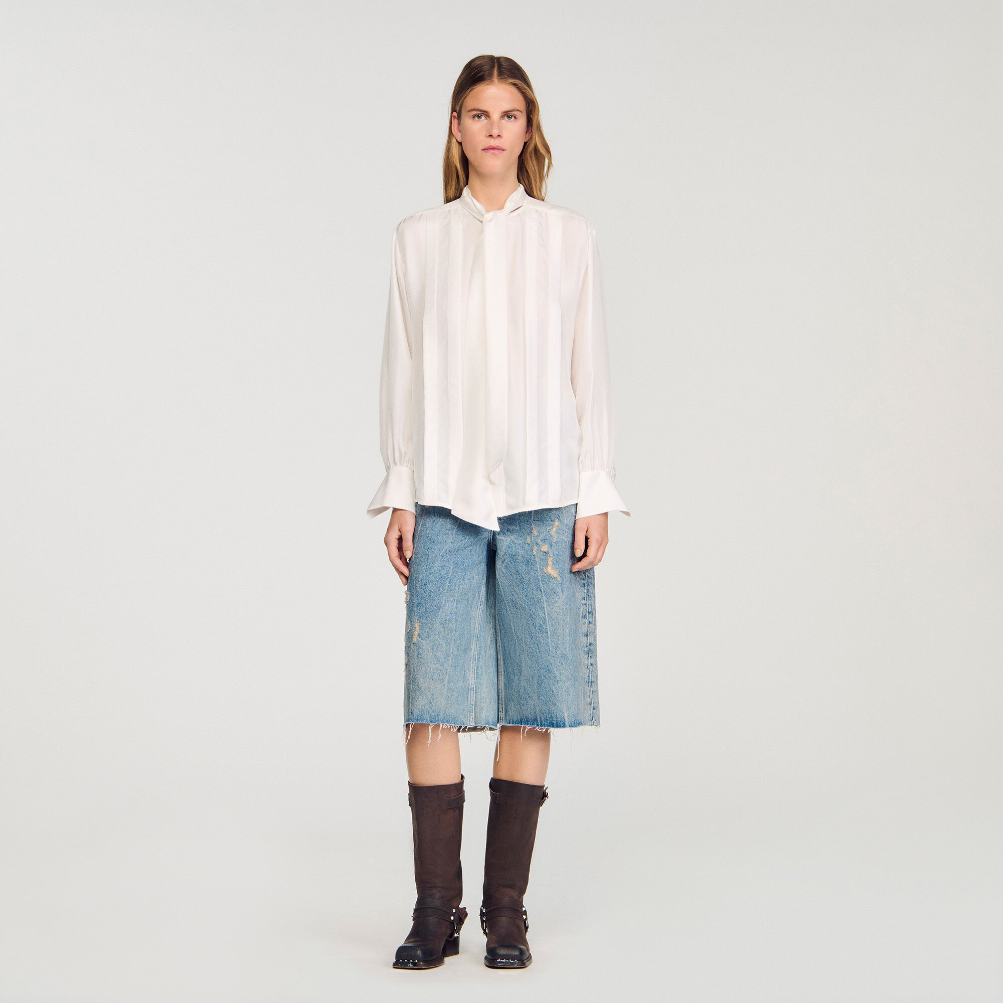Camisa de seda con lavallière