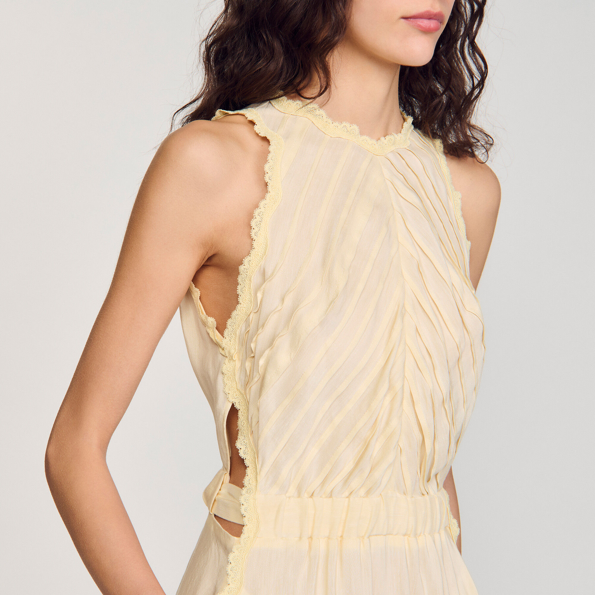 Vestido largo con encaje