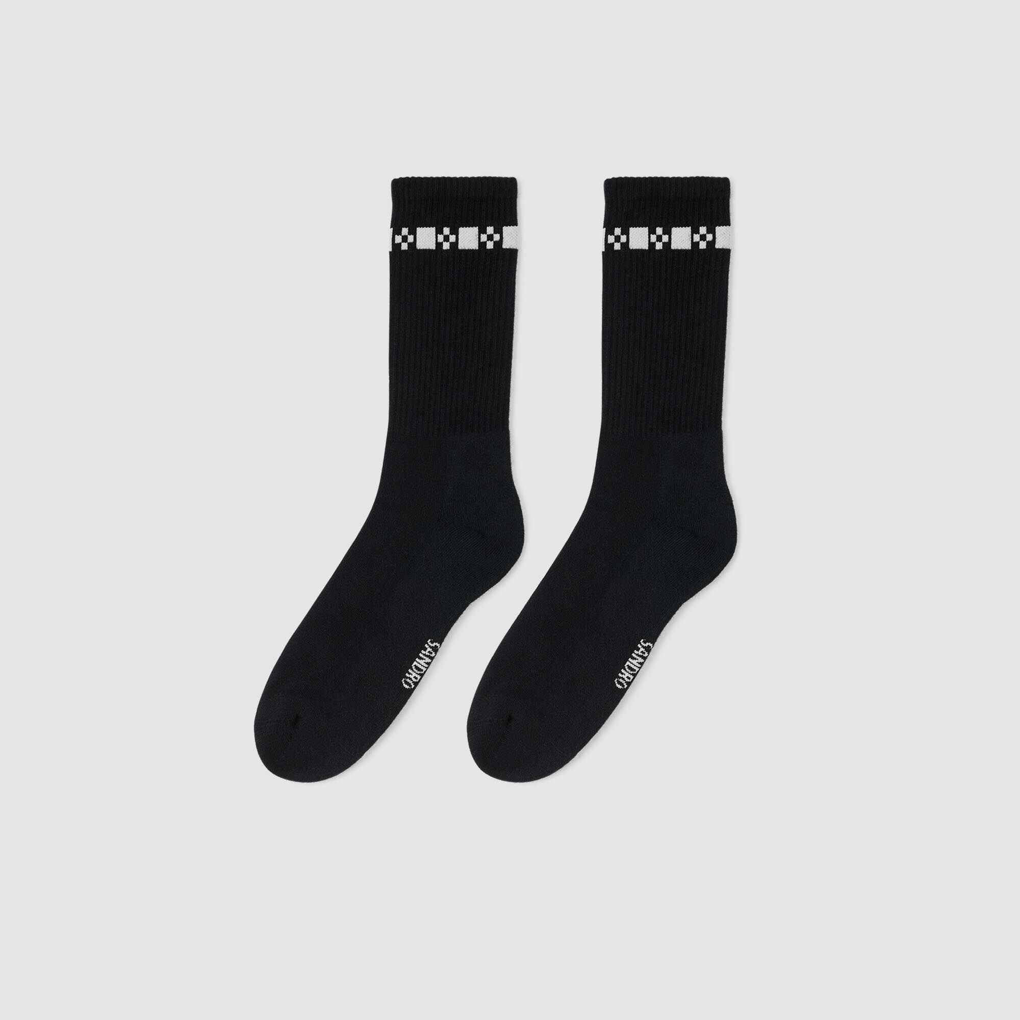 Calcetines con bordado