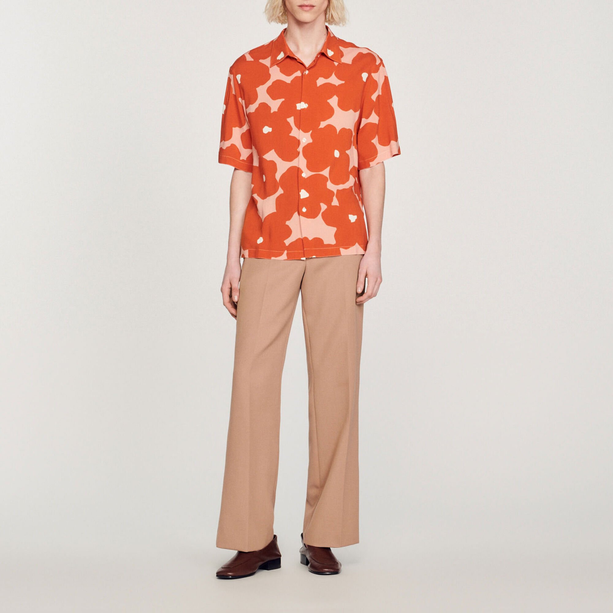 Camisa con estampado floral