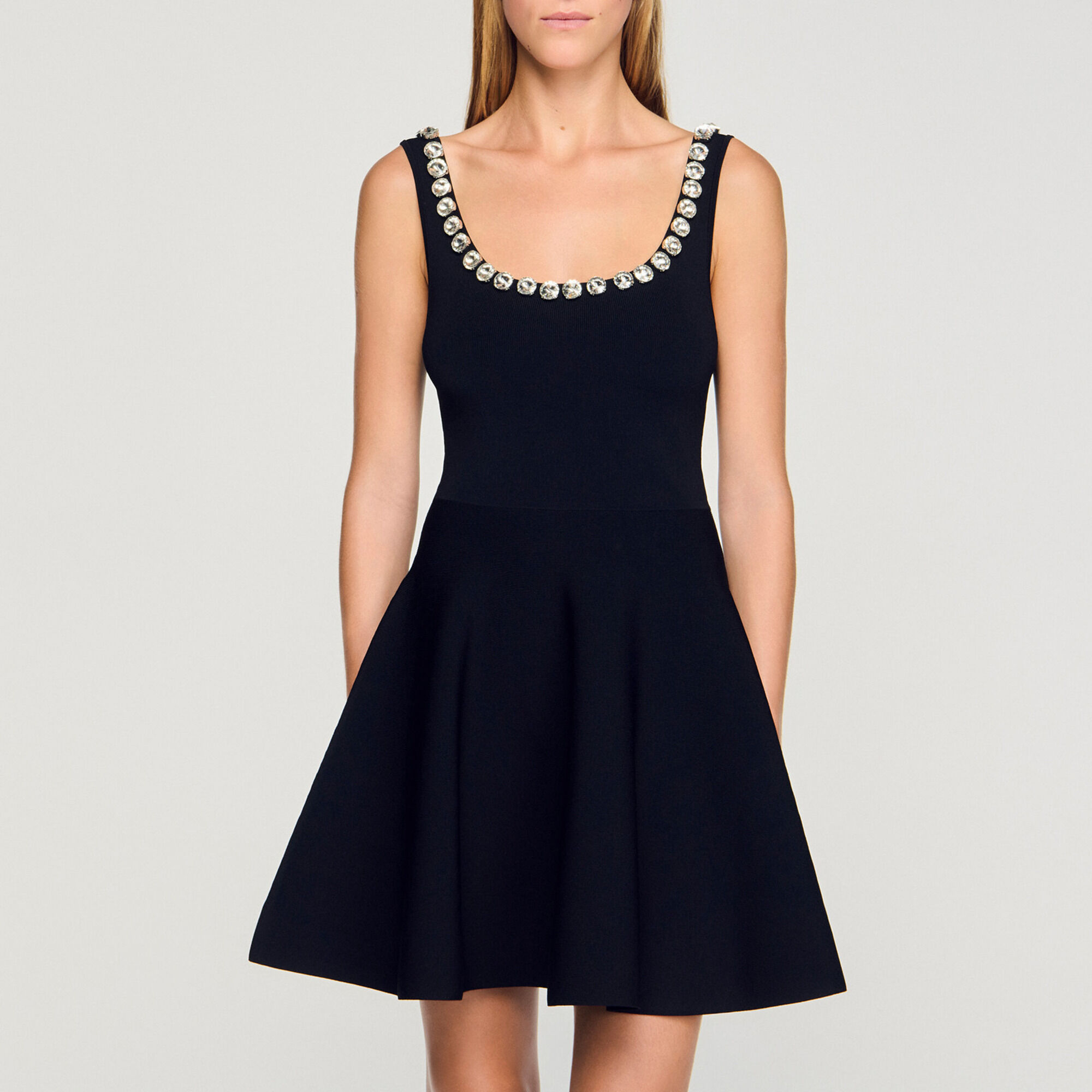 Vestido corto con cuello de strass - Mujer | Sandro