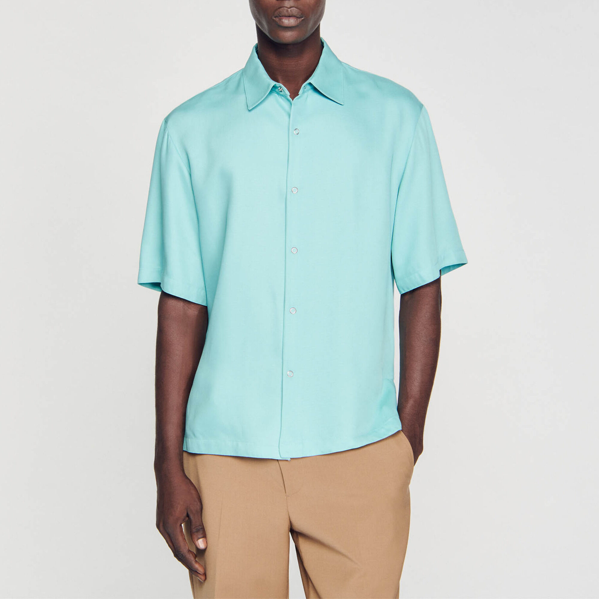 Camisa con botones