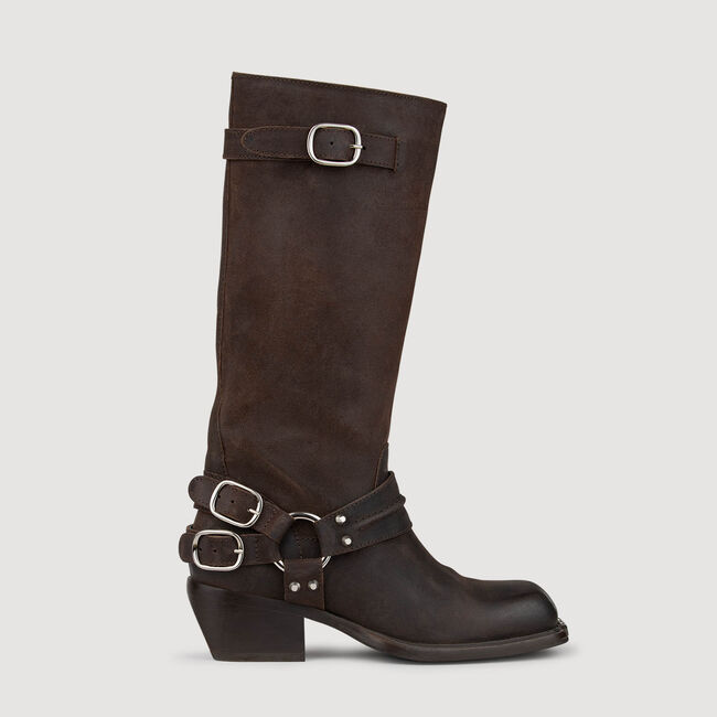 Botas de cuero con hebillas