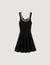 Vestido corto con cuello de strass