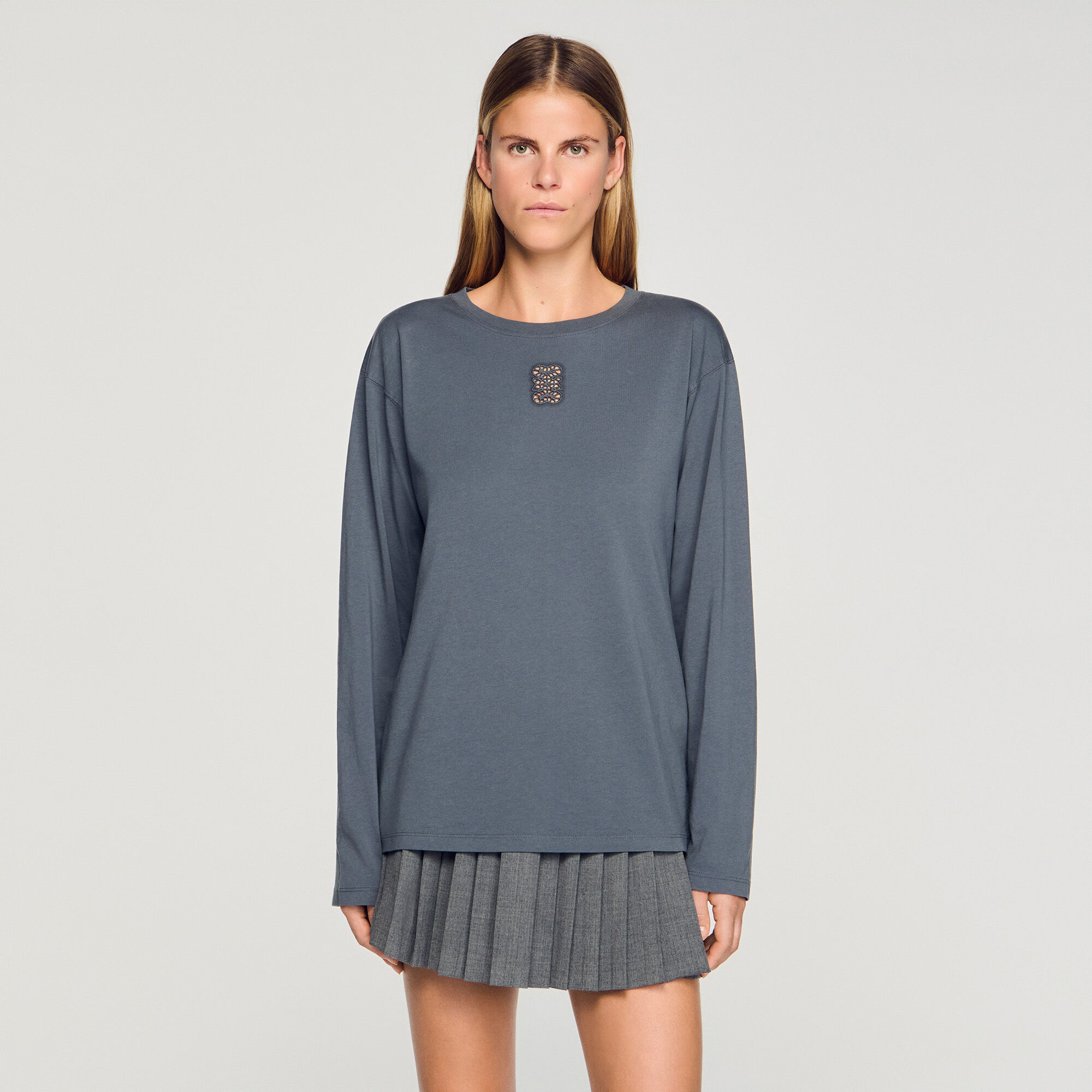 Camiseta con bordado