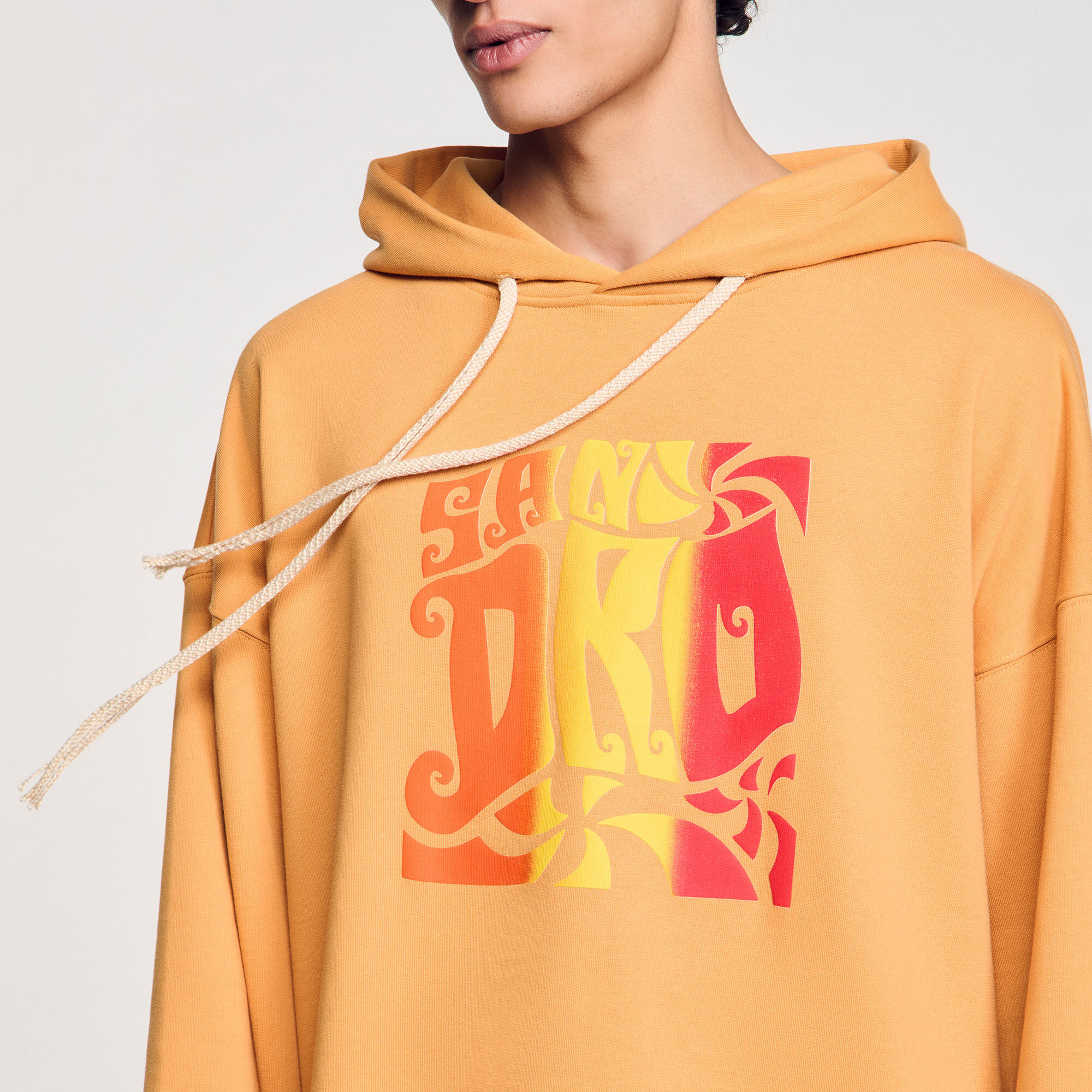 Sudadera con capucha