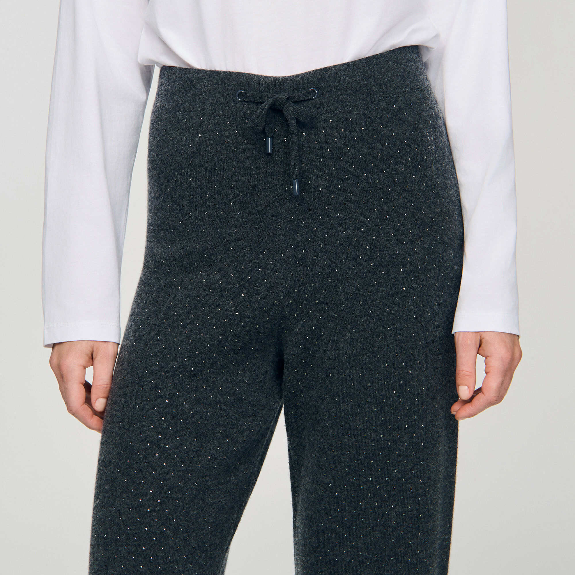 Pantalón de punto con strass